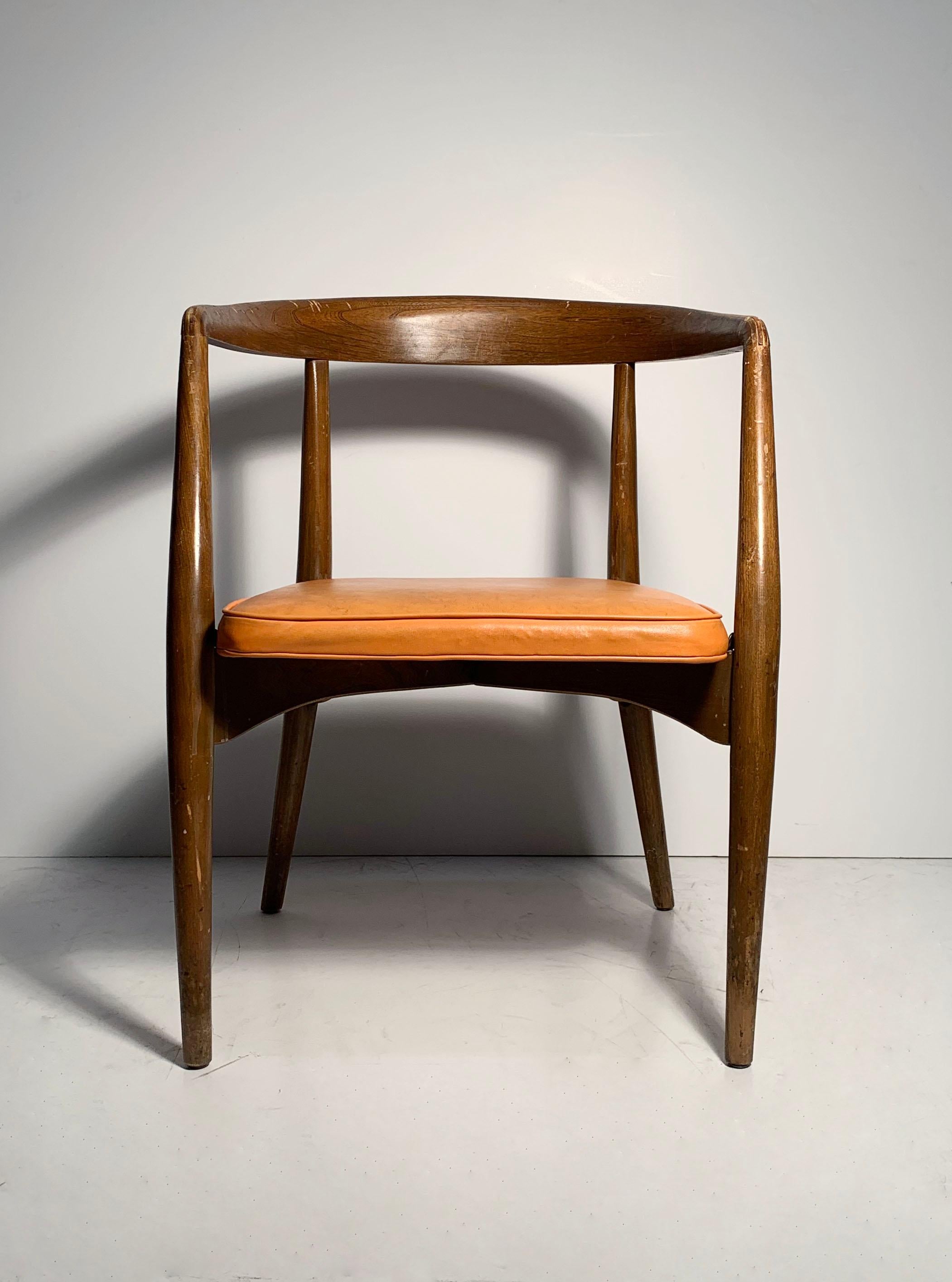 Paire de fauteuils vintage Lawrence Peabody.
Style de Paul McCobb Milo Baughman