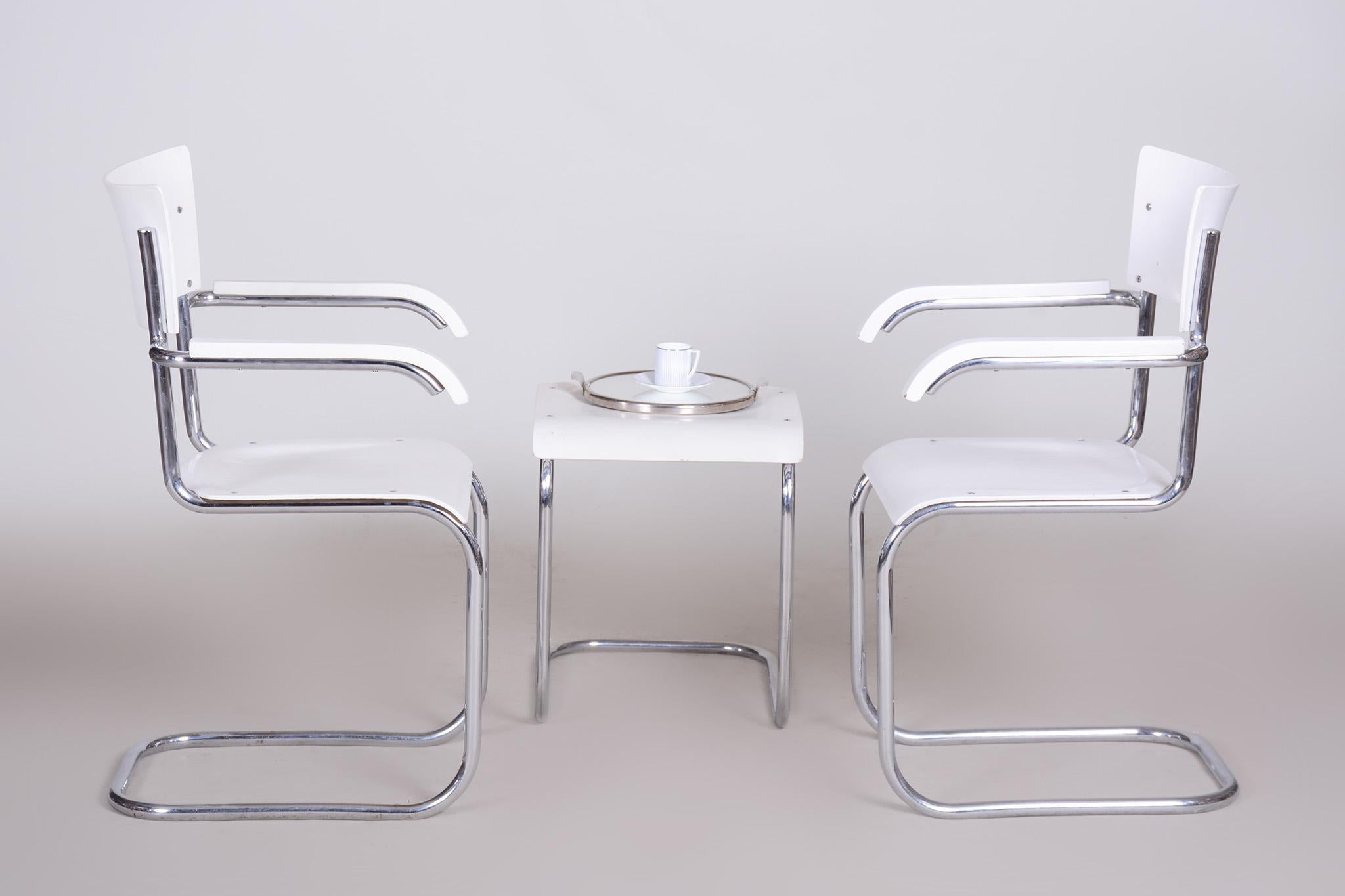 Pair of Original White Mucke Melder Chairs and Stool Made in 1930s Czechia For Sale 8