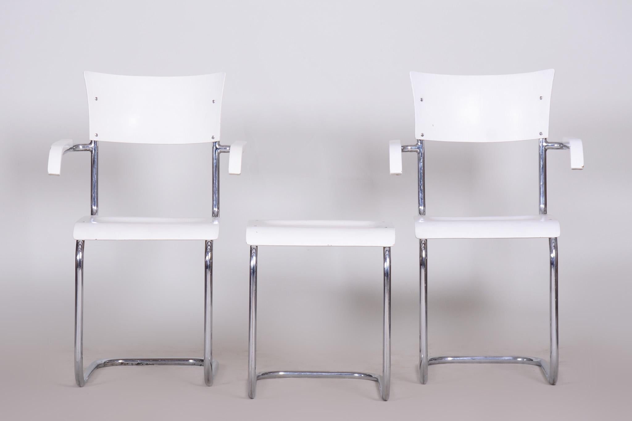 Bauhaus Pair of Original White Mucke Melder Chairs and Stool Made in 1930s Czechia For Sale