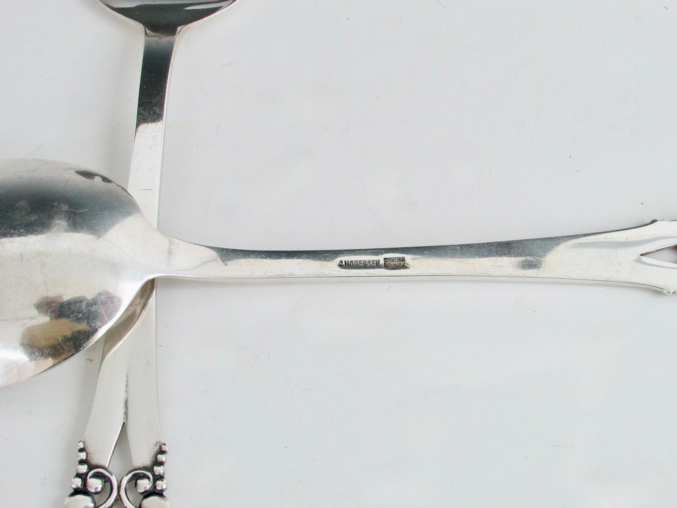 Argent sterling Paire de pièces de service en argent sterling d'Orla Mogensen Denmark en vente