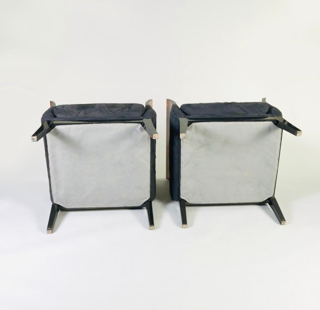 Paar Orlando Diaz- Azcuy Chalice-Stühle aus schwarzem Mikrofaser und Palisanderholz (Ende des 20. Jahrhunderts) im Angebot