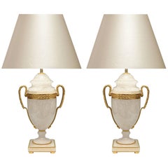 Paire de lampes en cristal de roche à poser ou suspendre en bronze doré