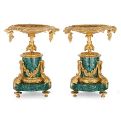 Paar Malachit-Tazzen mit Ormolu-Montierung