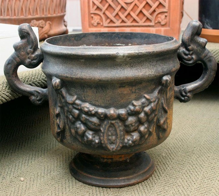 Pair of Ornate Cast Iron Urns In Good Condition For Sale In Stamford, CT