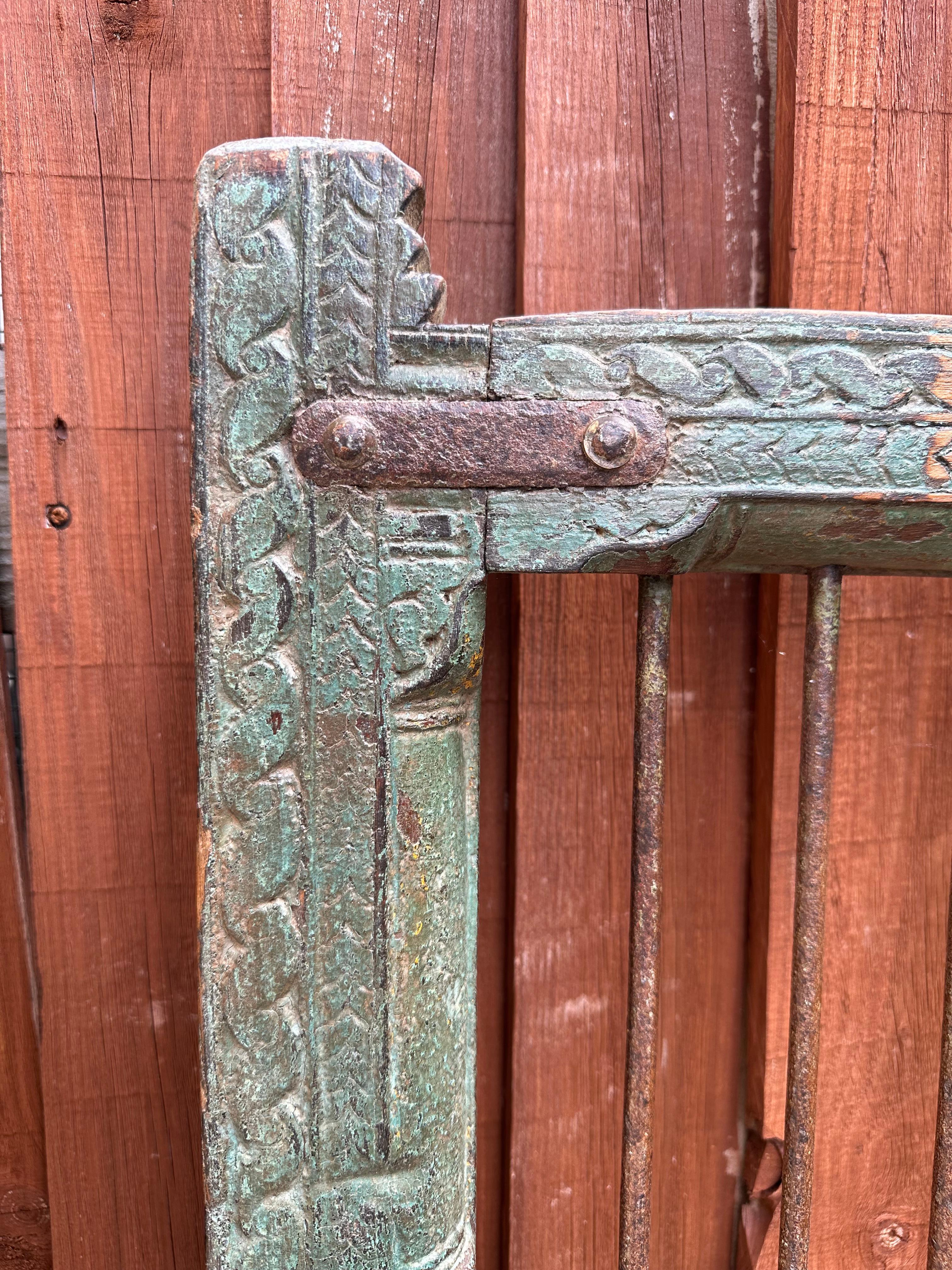 Coppia di porte indiane Jali ornate, XIX secolo In condizioni buone in vendita a Southall, GB