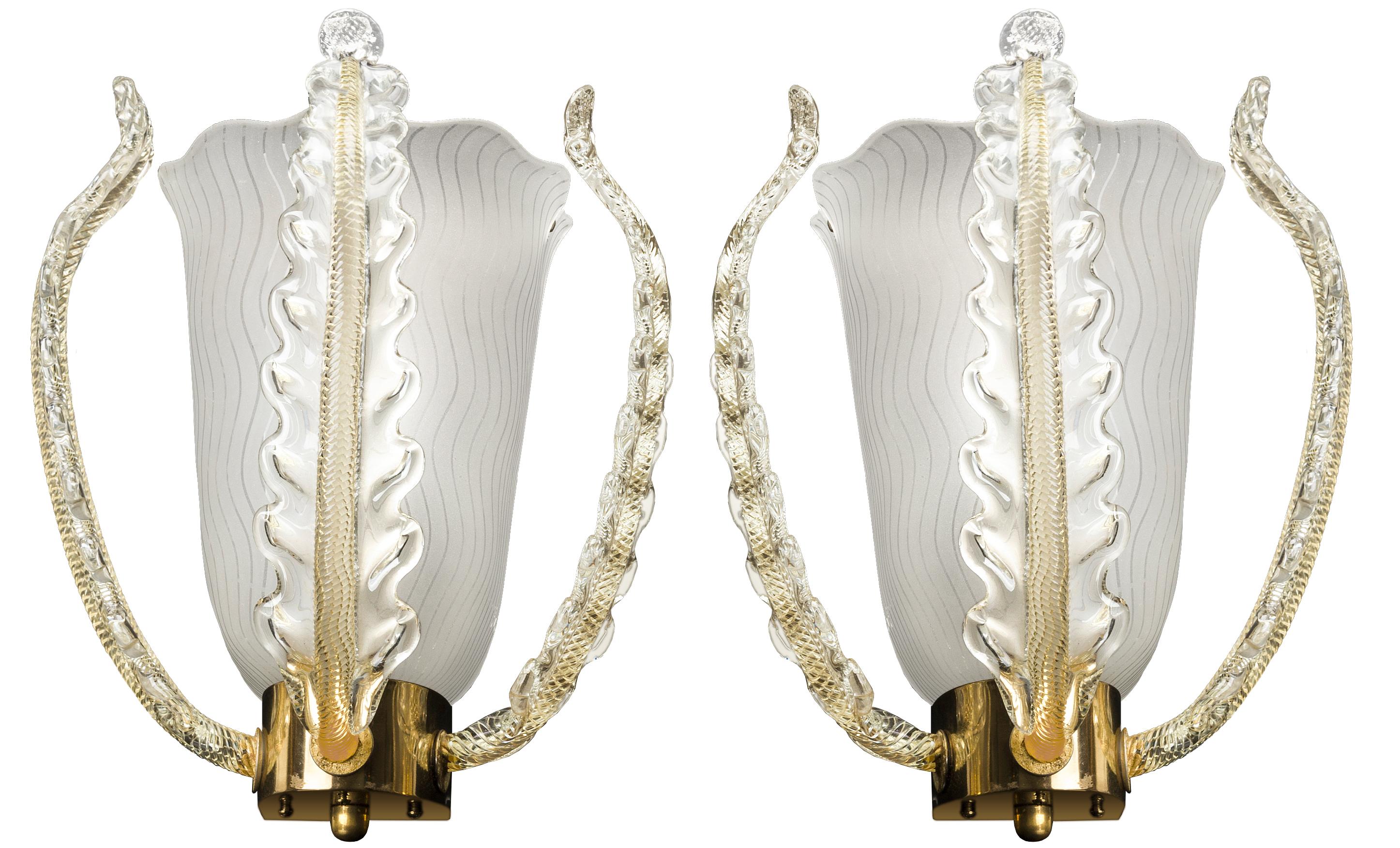 Pair of Orrefors Brass and Glass Leaf Sconces In Excellent Condition For Sale In New York, NY