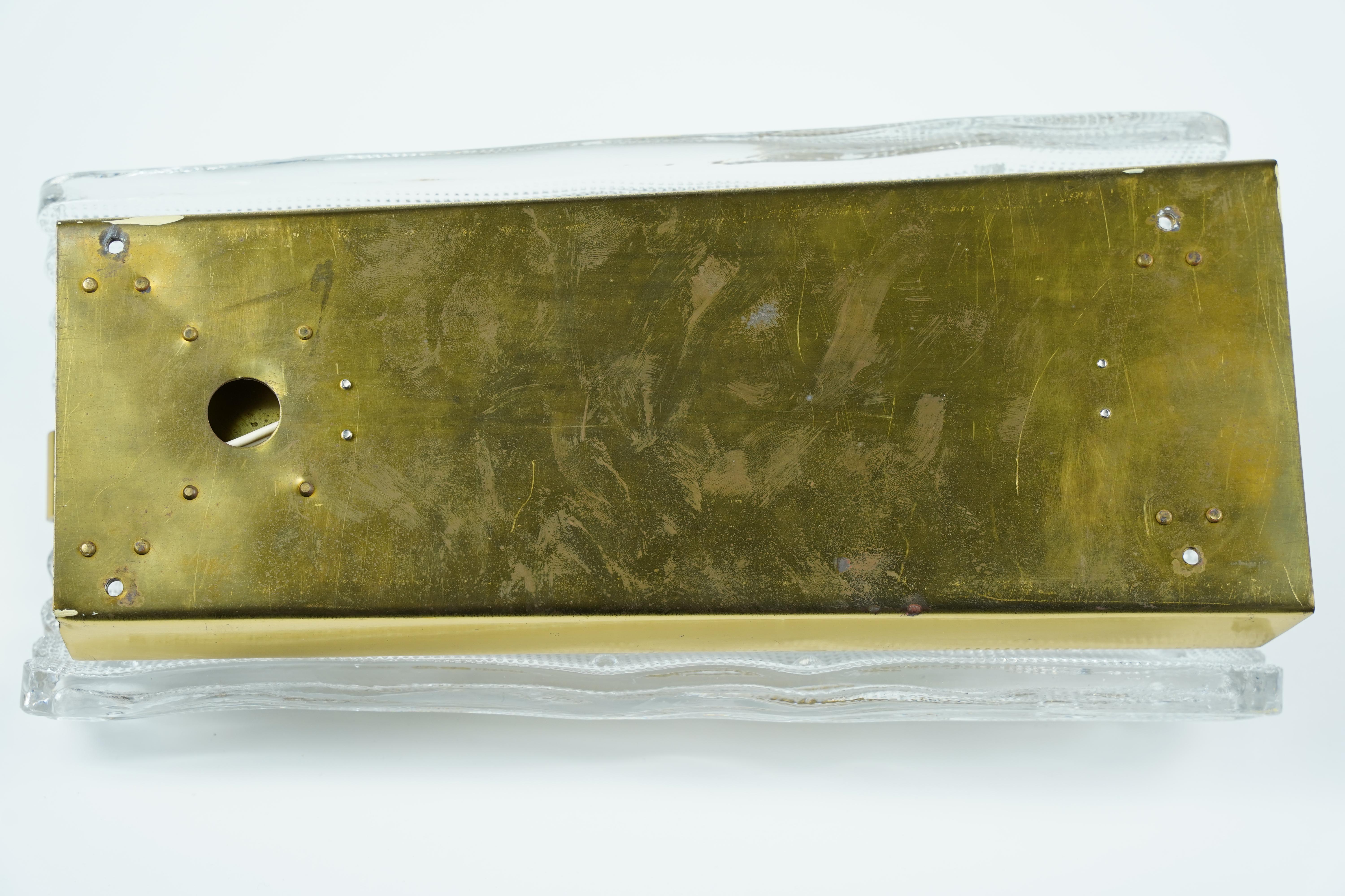 Paire d'appliques Orrefors en cristal et laiton de Carl Fagerlund, Suède, 1950 en vente 6