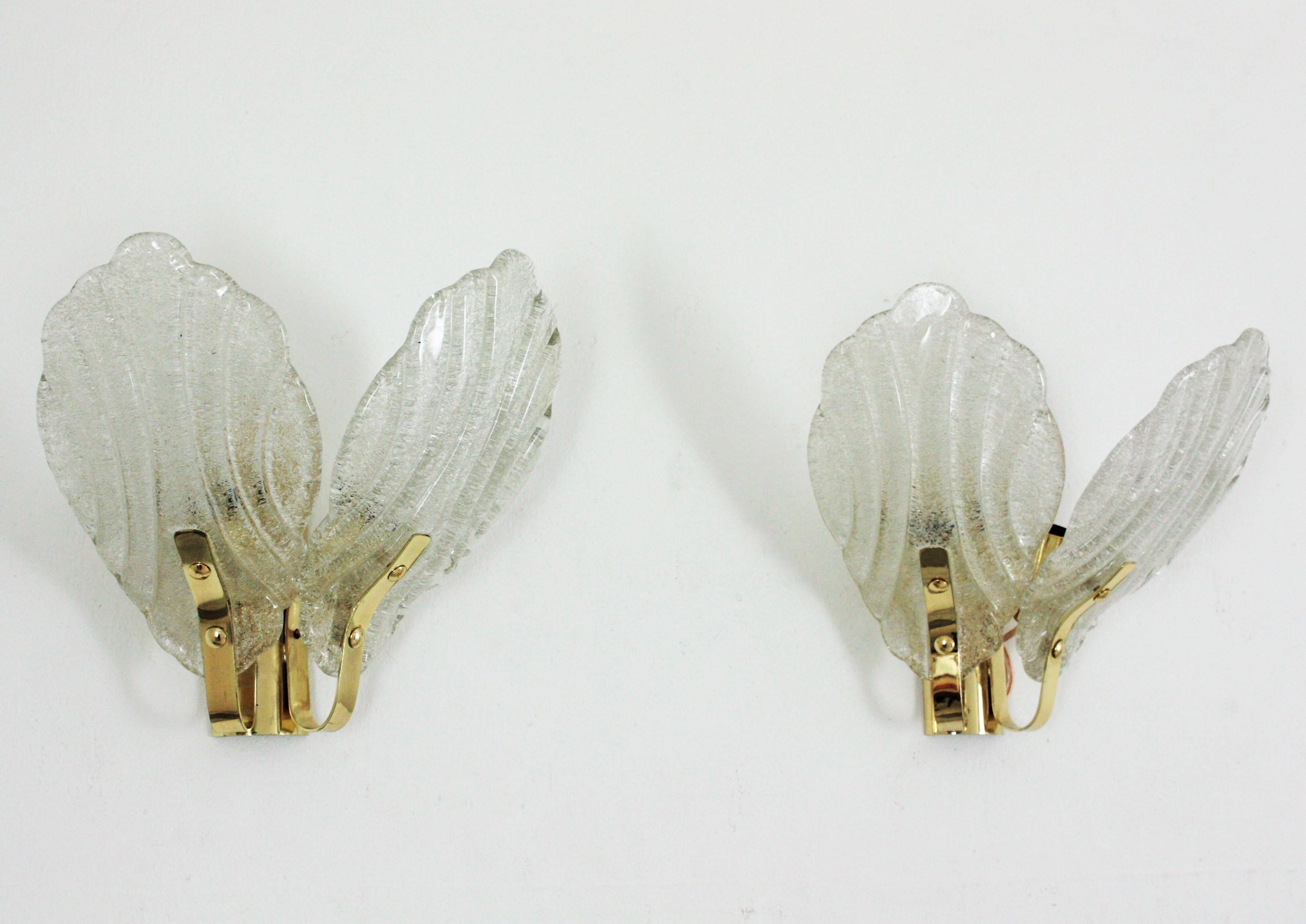 Pair of Orrefors Fagerlund Double Leaf Wall Sconces in Glass and Brass, 1960s For Sale 4