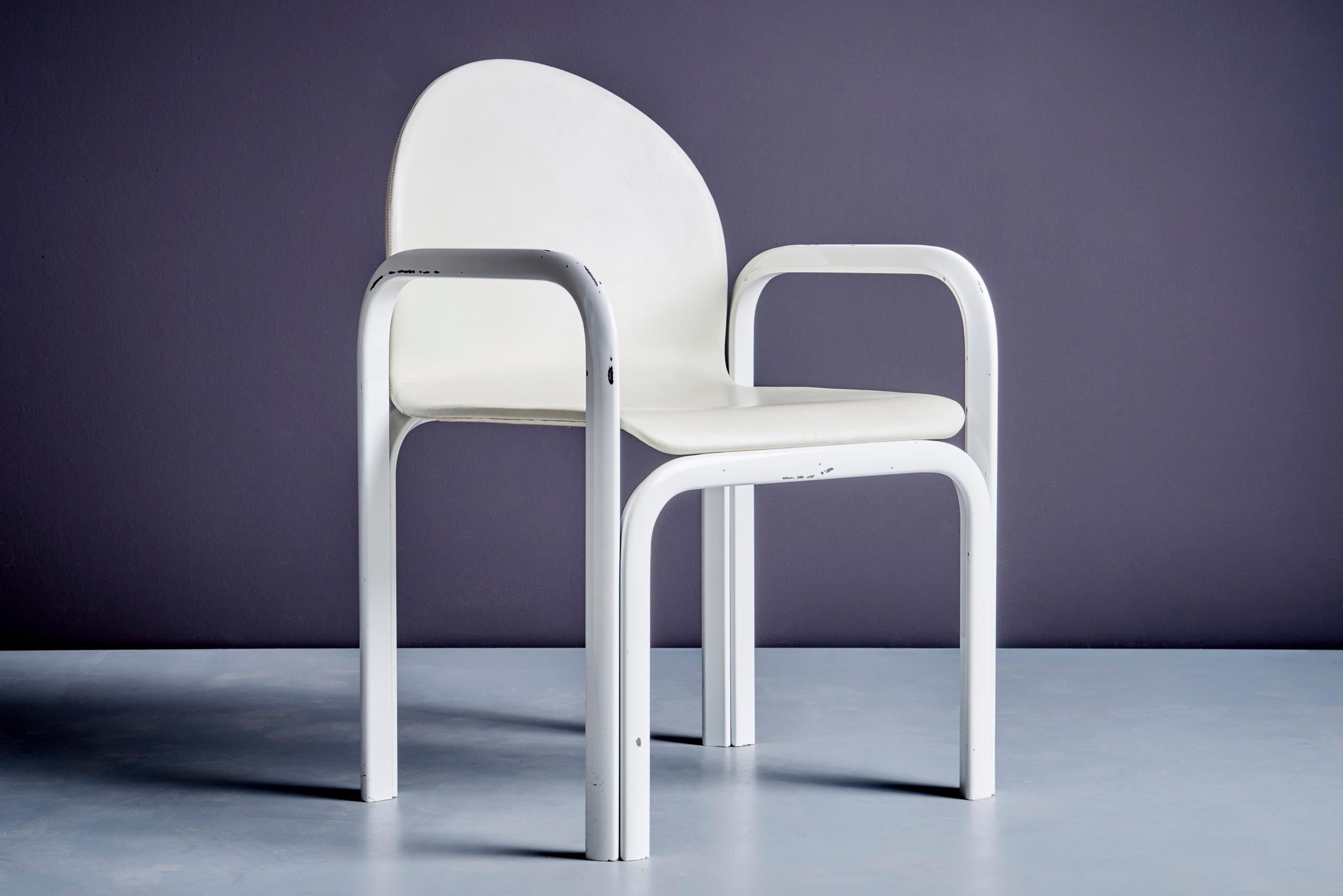Pair of Orsay Arm Chairs by Gae Aulenti for Knoll Moderno de mediados de siglo en venta