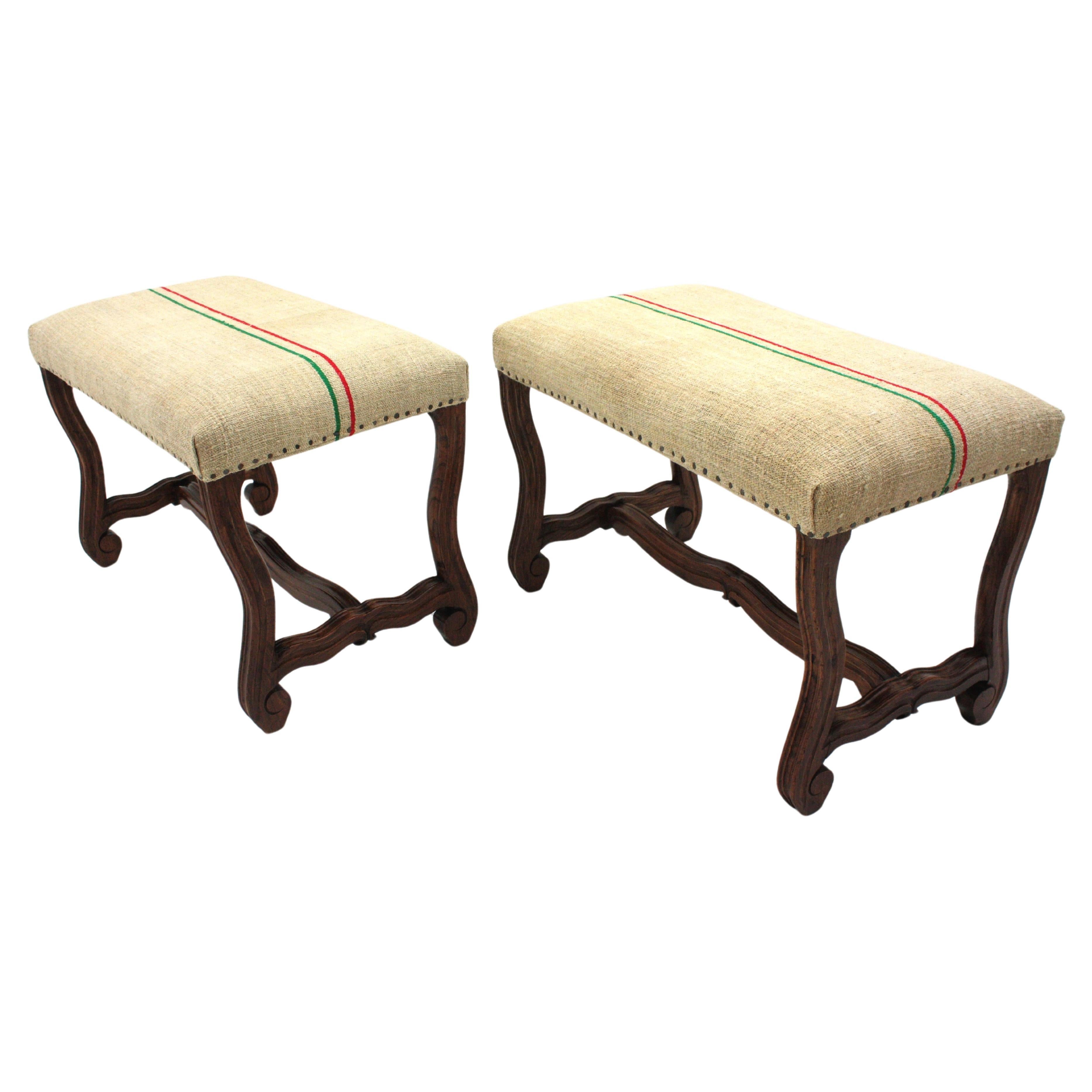 French Os de Mouton Oak Stools, Pair
Os de Mouton Louis XIV Pair of Oak Stools / Benches with French Linen Upholstery
Pair of Louis XIV style Os de Mouton legs stools in french vintage linen upholstery, France, 1930s
An early 20th century backless