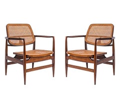 Paire de fauteuils "Oscar