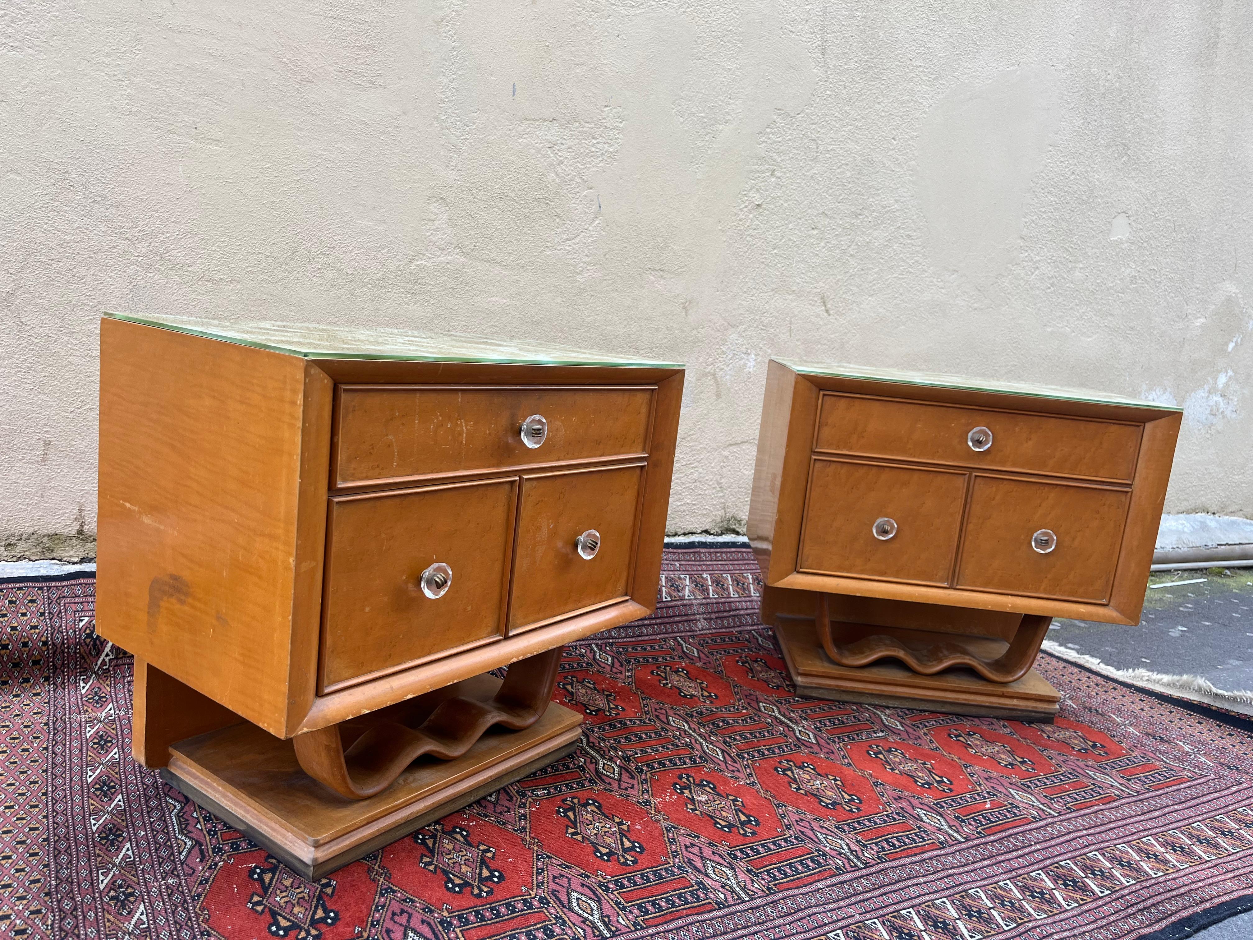Italian Pair of Osvaldo Borsani style bedside tables from the 60s For Sale