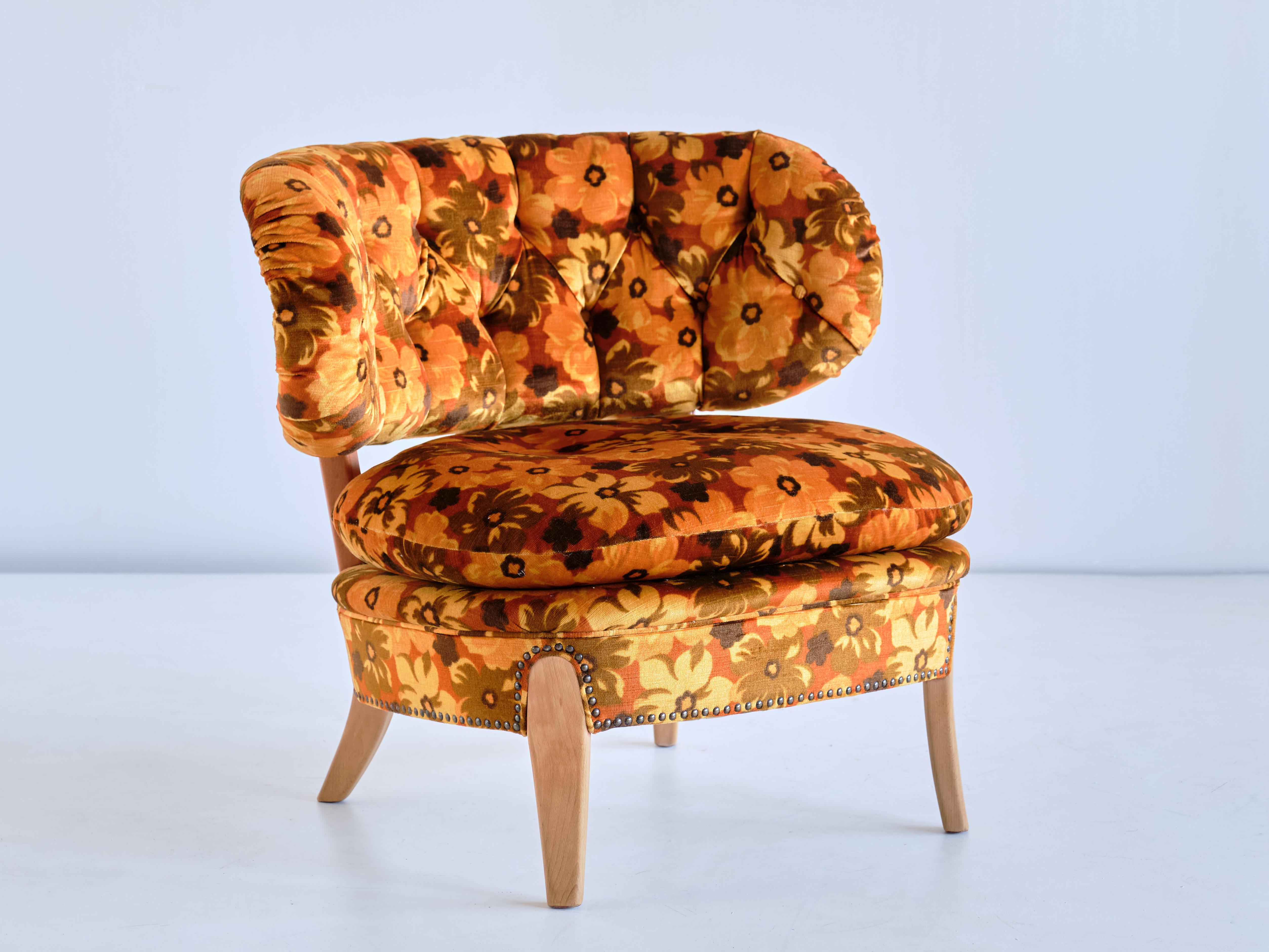 Pair of Otto Schulz Lounge Chairs in Floral Velvet and Beech, Sweden, 1940s 7