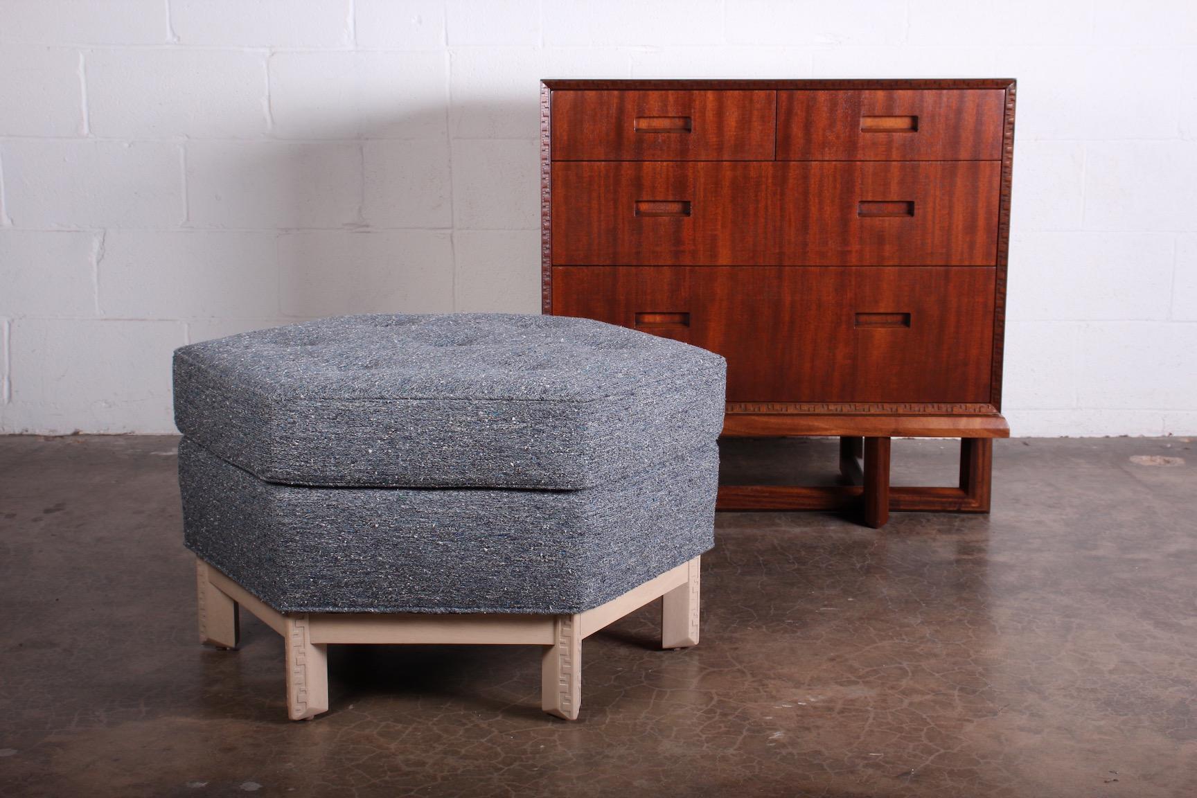 Pair of Ottomans by Frank Lloyd Wright for Henredon In Excellent Condition In Dallas, TX