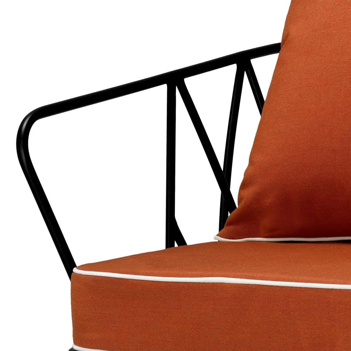 Tissu Paire de chaises d'extérieur, finition noire, tissu orange. en vente
