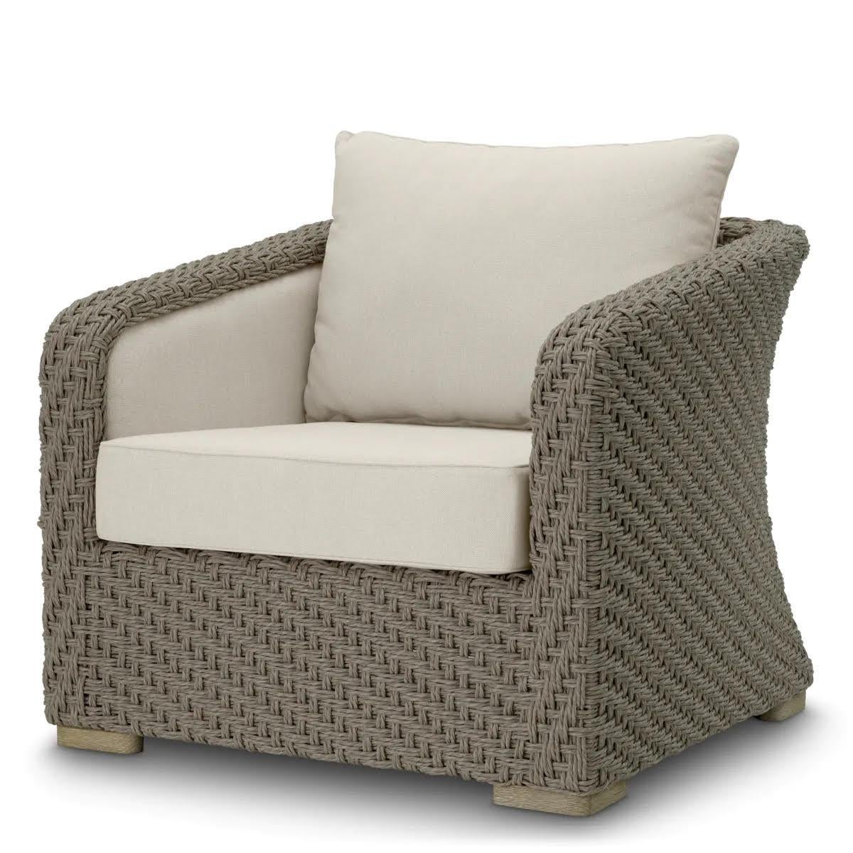 Coppia di sedie da esterno in finto rattan intrecciato, colore sabbia viola.

Abbellisci il tuo spazio all'aperto con questa sedia da esterno.
Caratterizzato da un lussuoso finto rattan intrecciato in una sofisticata tonalità grigia, questo pezzo