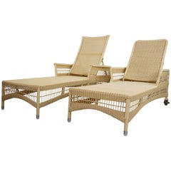 Pair of Outdoor Chaises Longues Relax and Recliner Loom Lloyd Resin