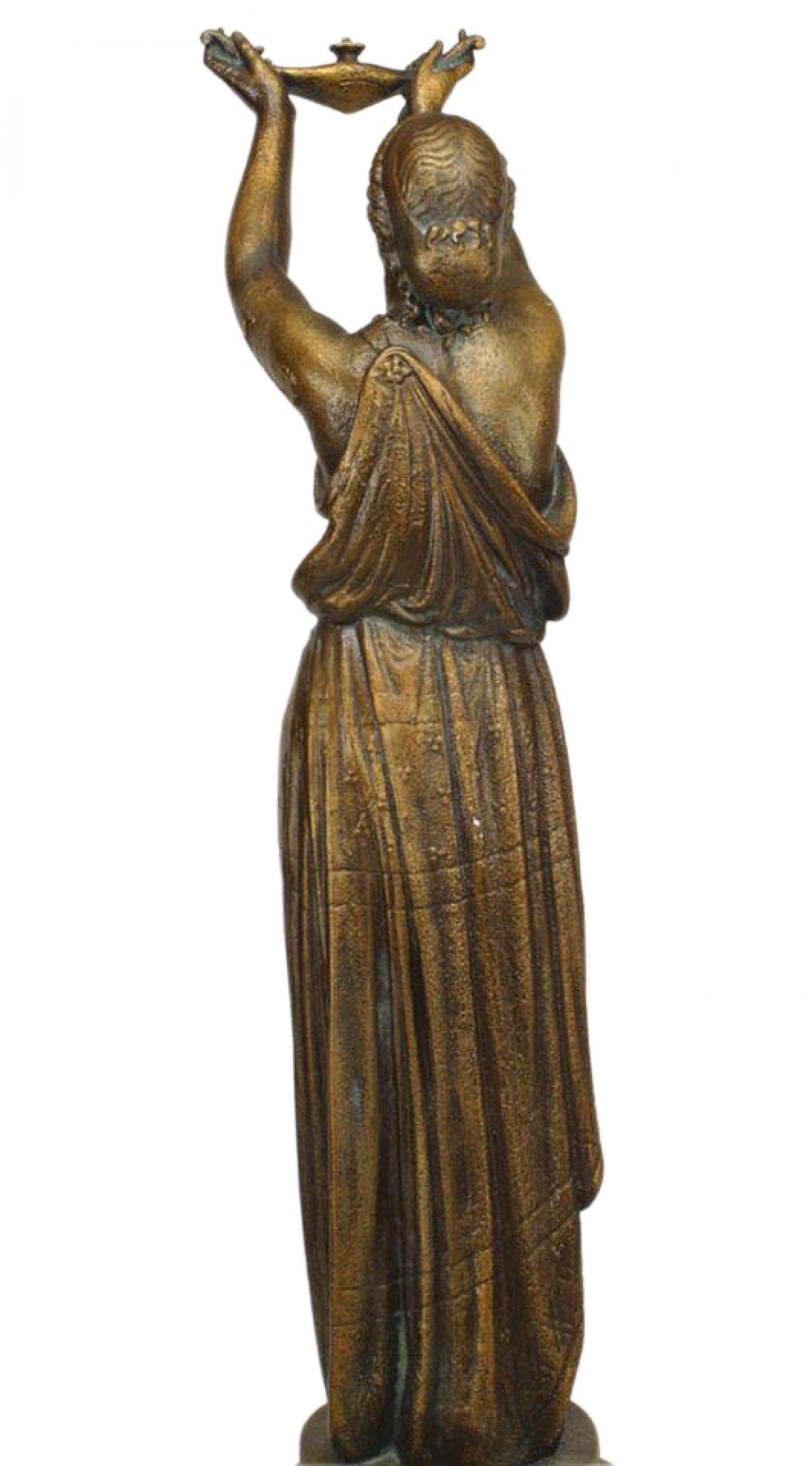 Pareja de estatuillas femeninas griegas de hierro para exteriores Pintado a mano en venta