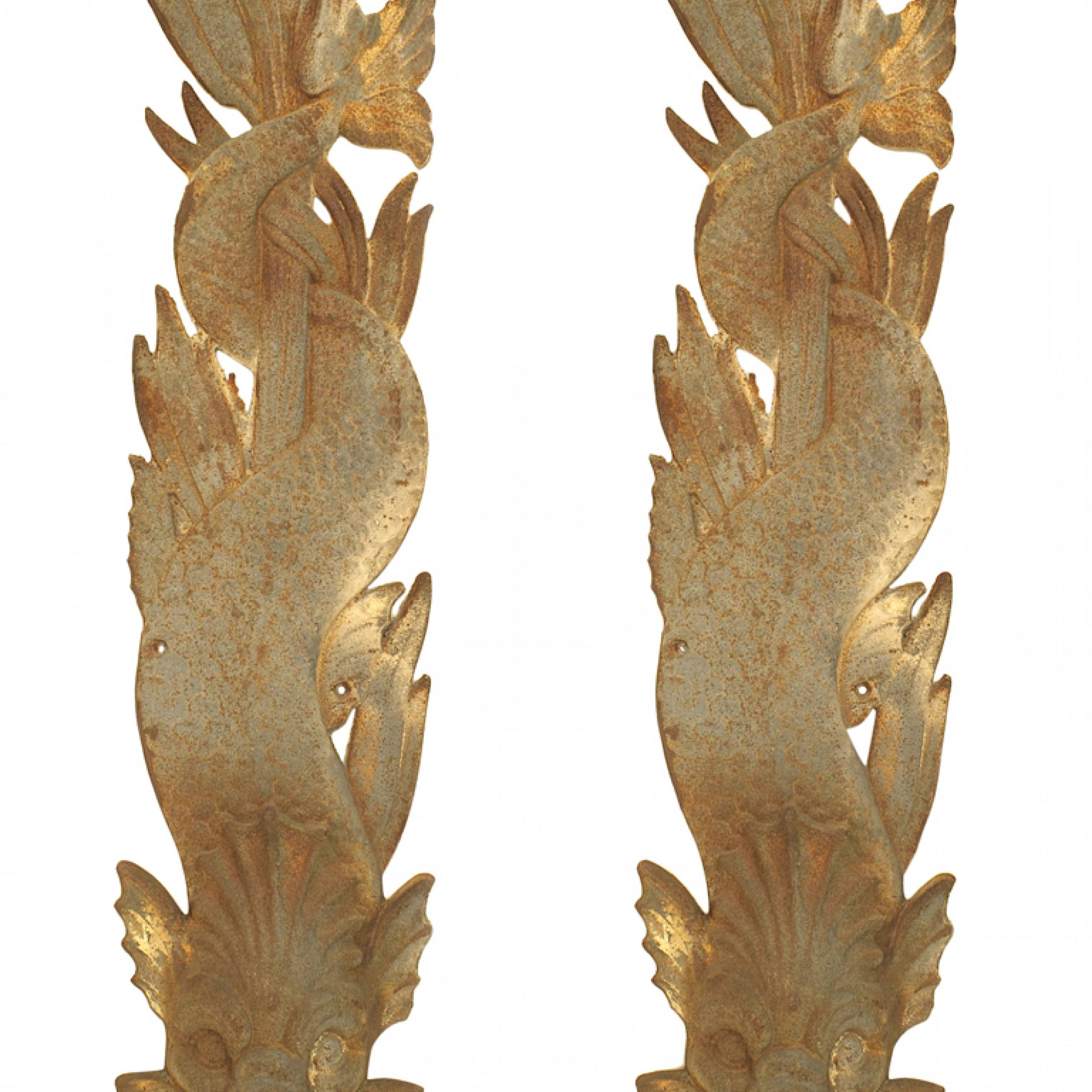 Pair of Outdoor Italian Neo-Classic Iron Wall Plaques In Good Condition For Sale In New York, NY