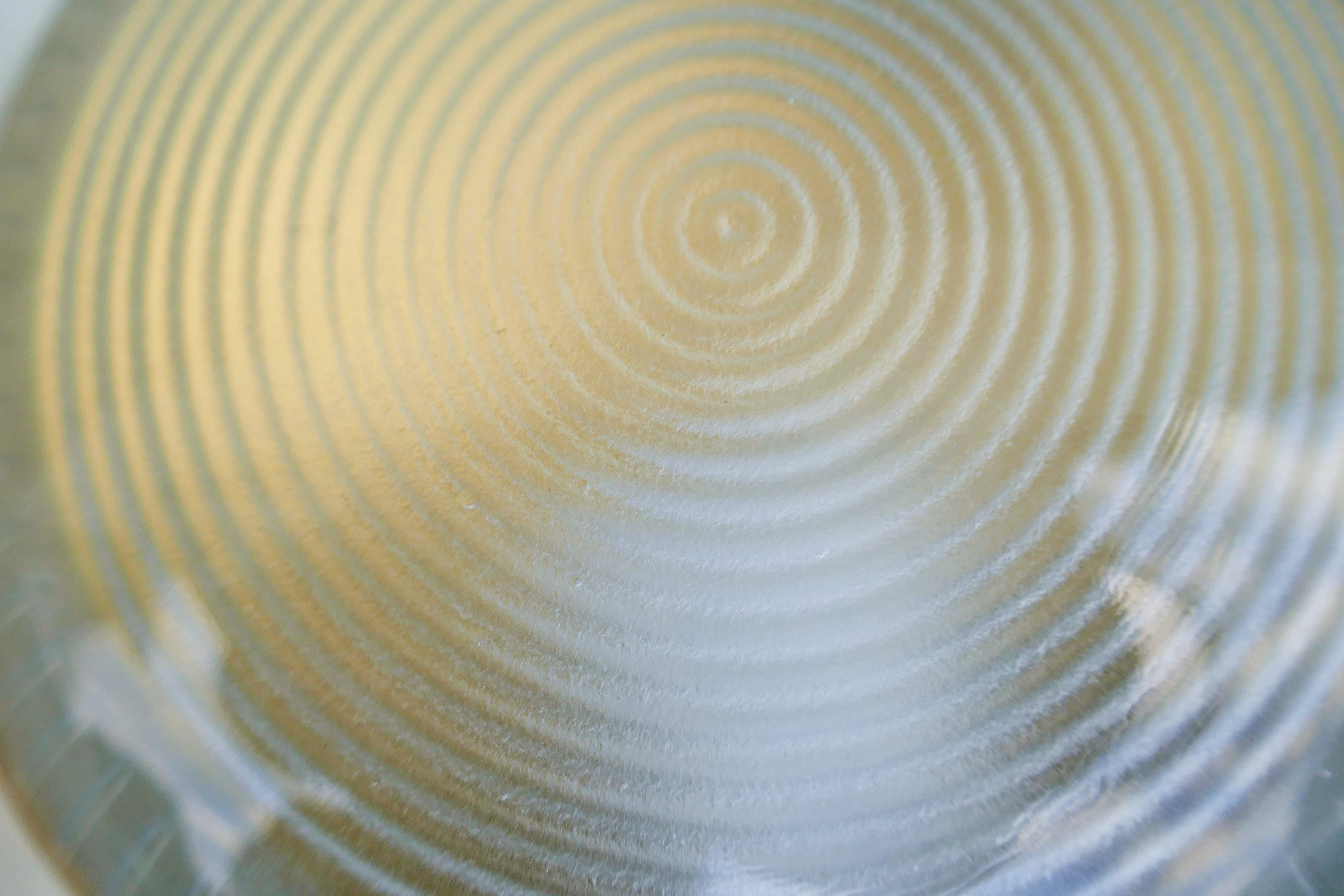 Coppia di lampade da esterno in ottone e vetro in vendita 3