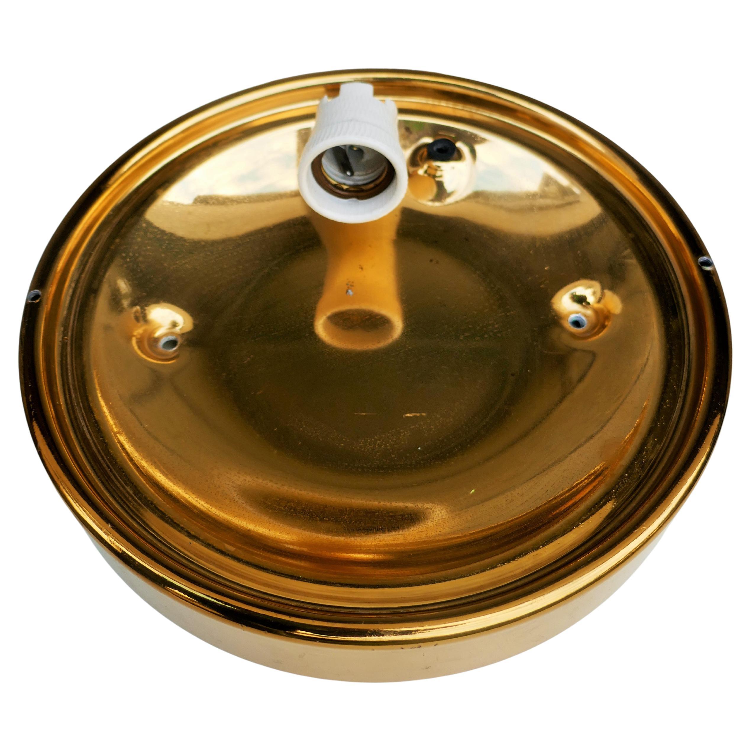 Fine XX secolo Coppia di lampade da esterno in ottone e vetro in vendita