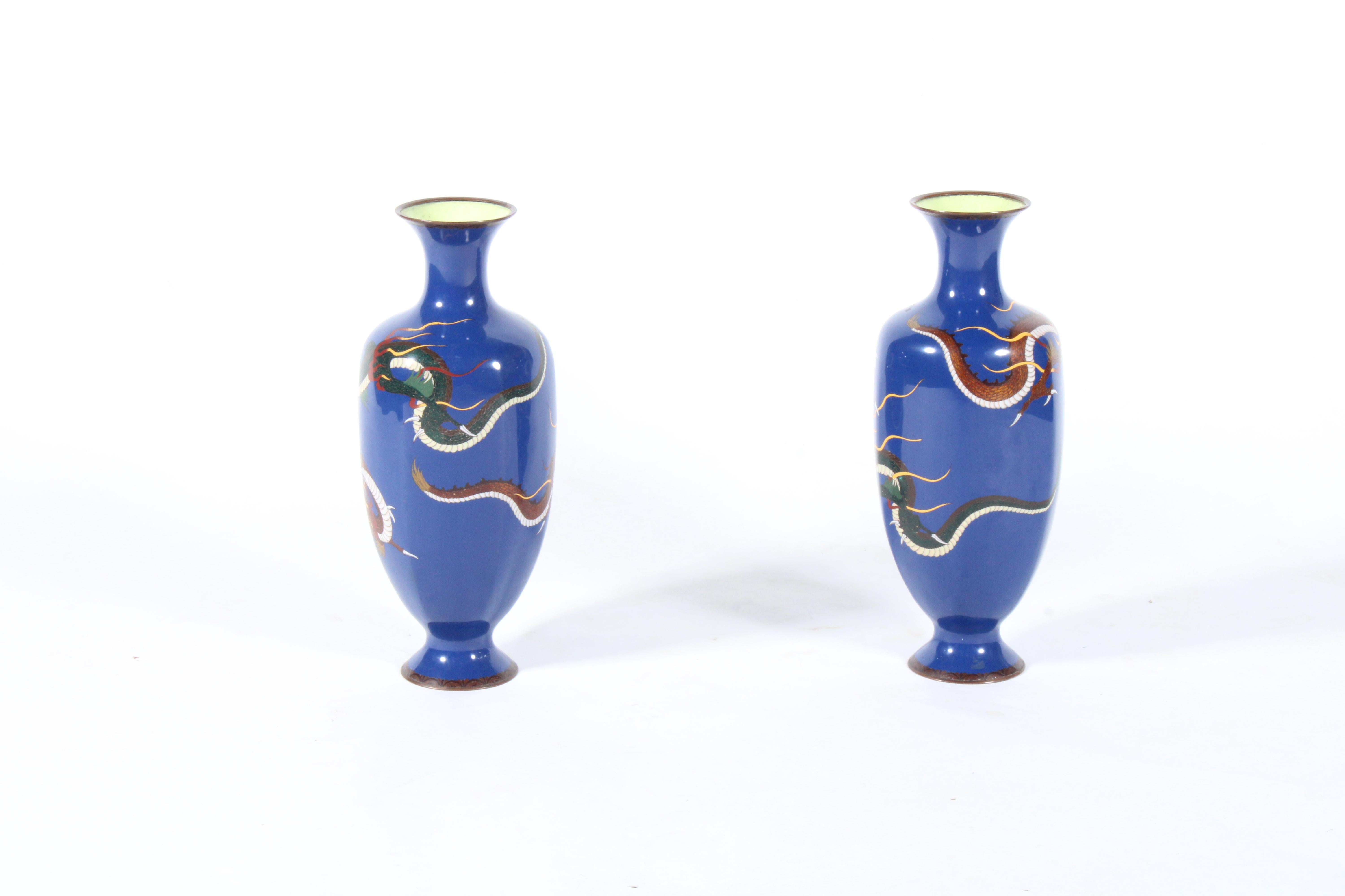 Ceramic Pair of outstanding decorative mid century Japenese vases *Free Global Delivery