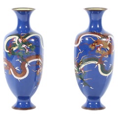 Pair of outstanding decorative mid century Japenese vases *Free Global Delivery