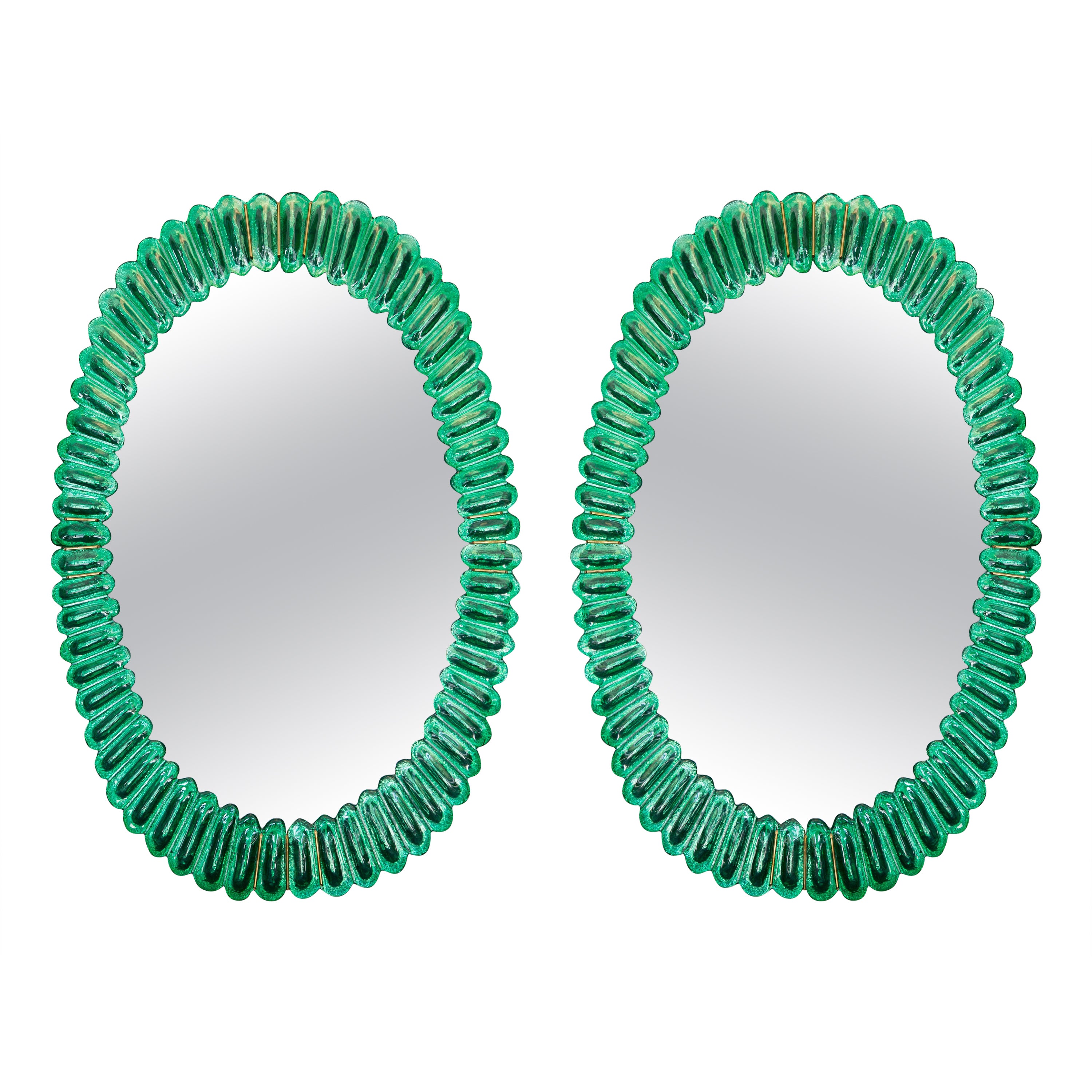 Paire de miroirs ovales en verre de Murano vert émeraude, en stock