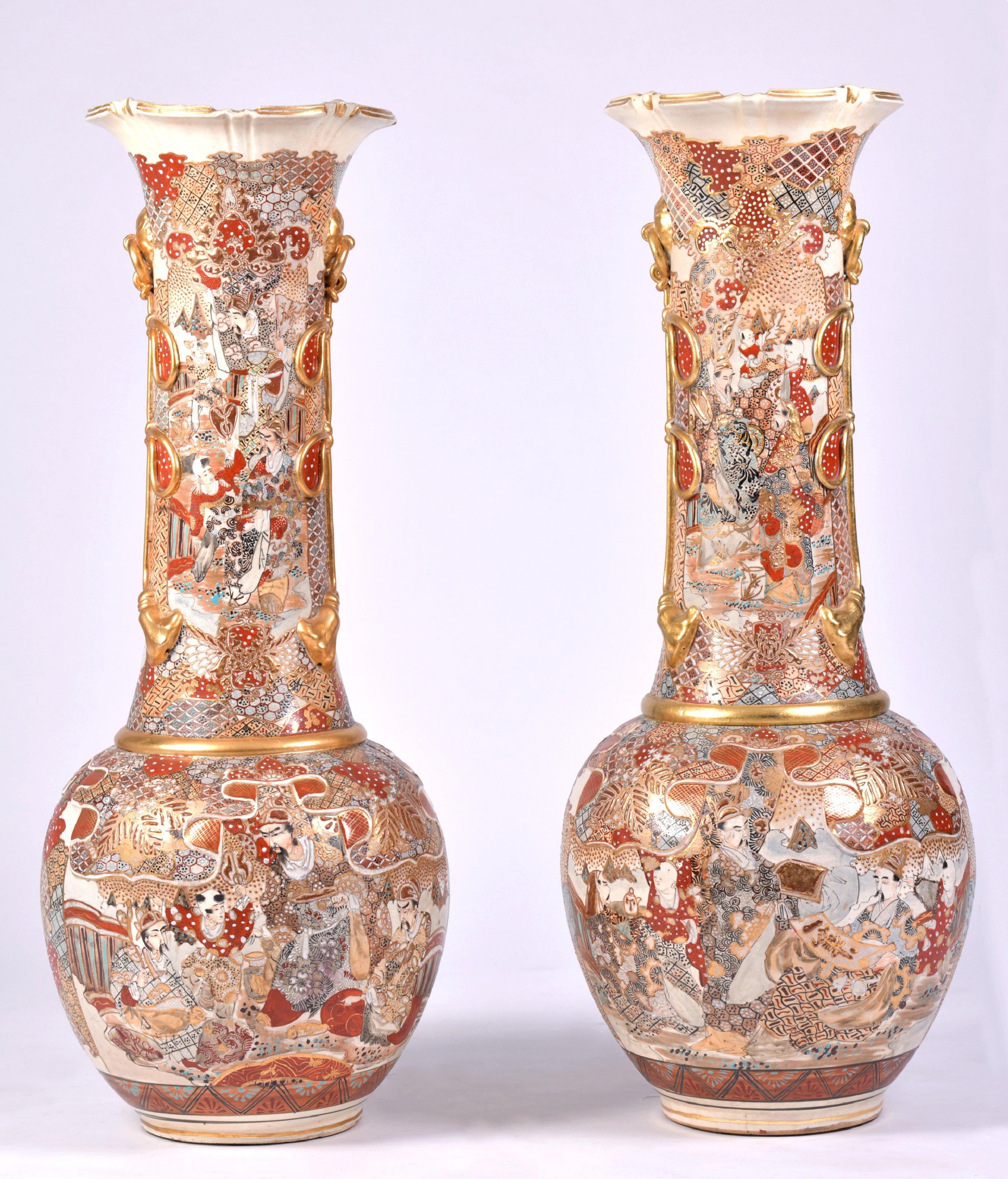 Pareja de jarrones japoneses Satsuma sobredimensionados en venta 4