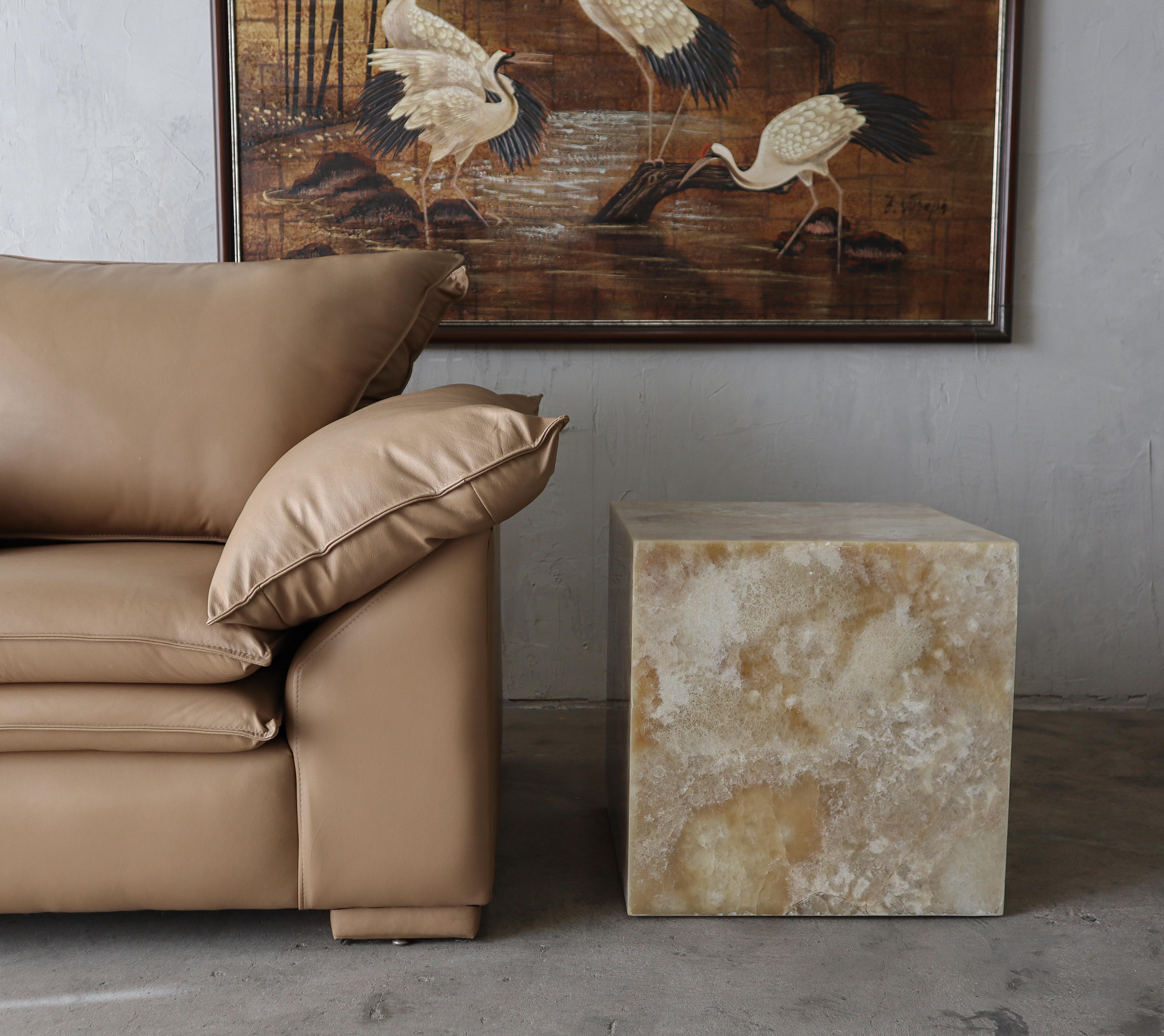 Postmoderne Paire de chaises longues postmodernes surdimensionnées en cuir en vente