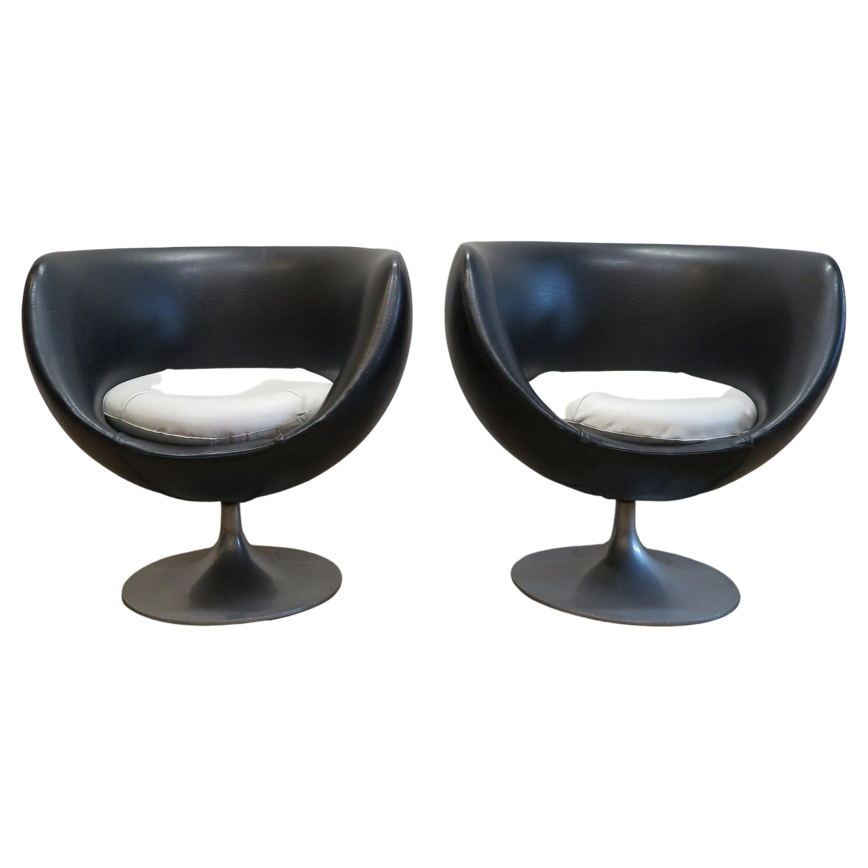 Pair of Overman Pod Chairs For Sale