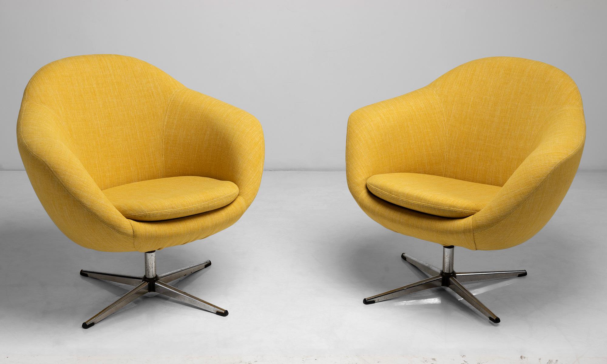 Pair of Overman Swivel Chairs in Wool Blend by Maharam

America circa 1960

Newly upholstered in Wool Blend by Maharam.

Measures: 32.5