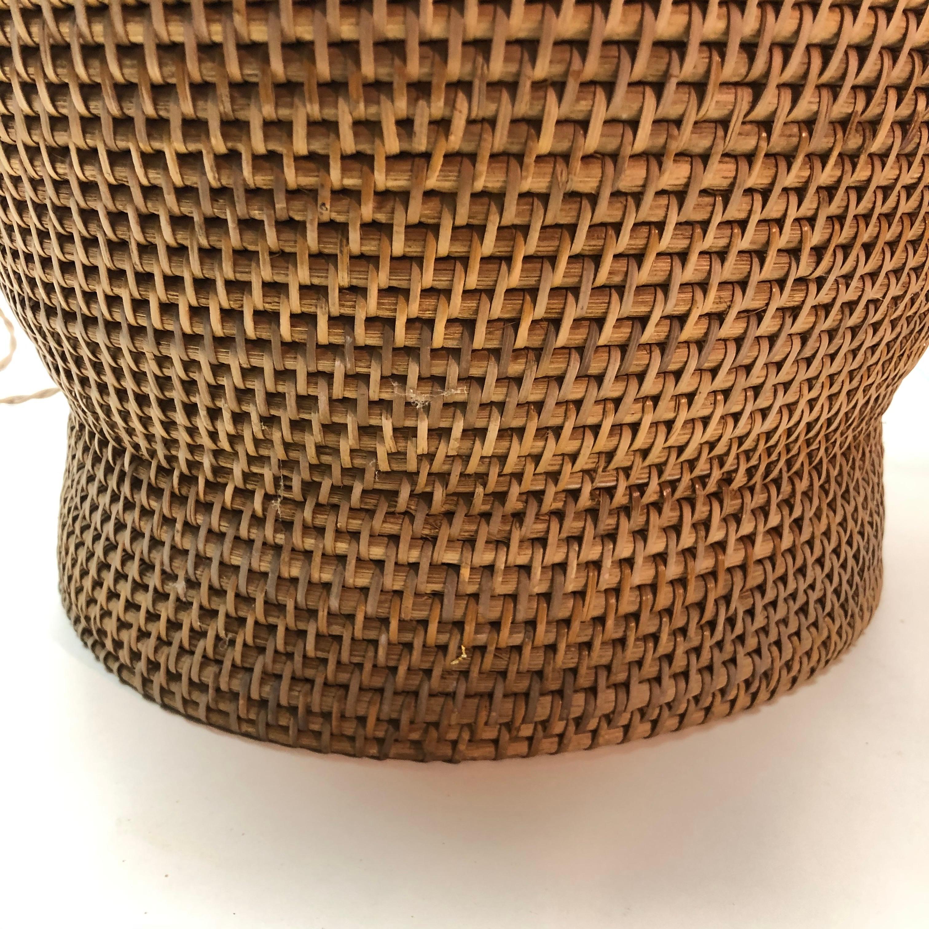 Pair of Oversize Basket Weave Rattan Lamps For Sale 5