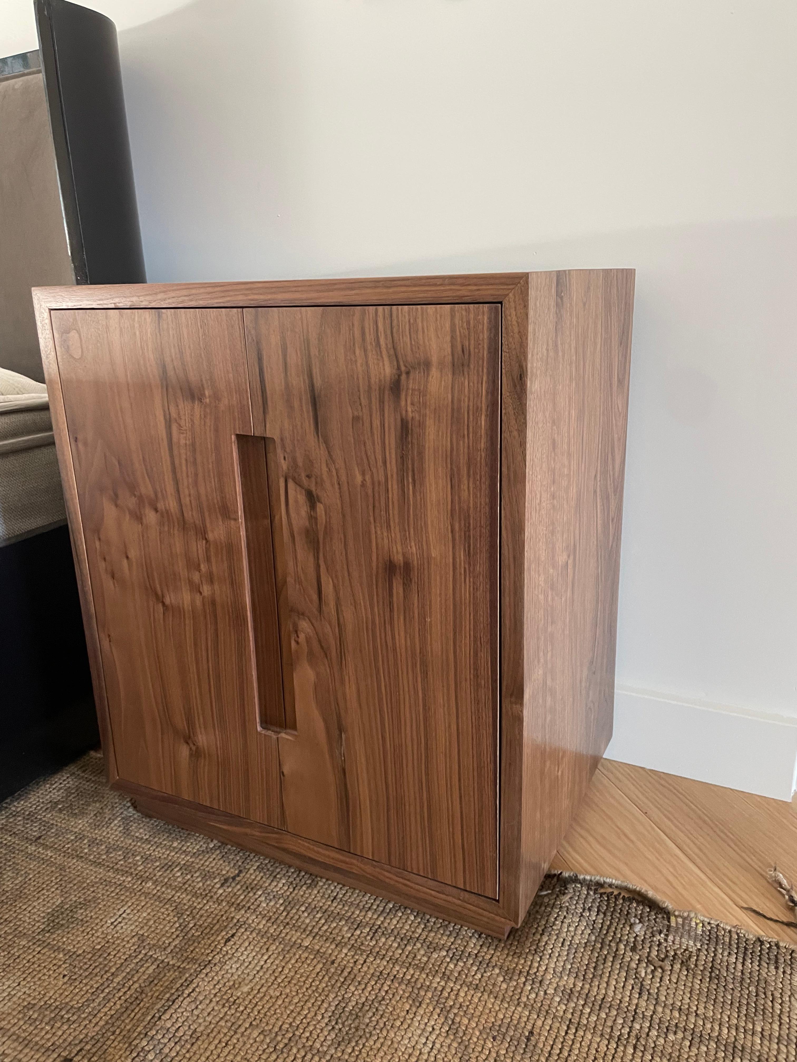 Contemporary Pair of Oversize Walnut Nightstands with Double Doors  For Sale