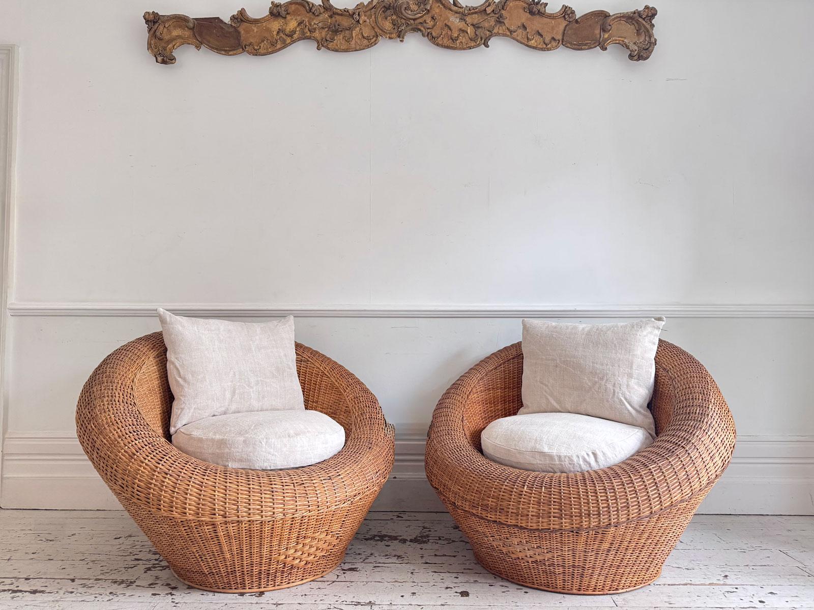 Mid-20th Century Pair of Oversized 1970s French Round Rattan Lounge Chairs with Feather Cushions For Sale