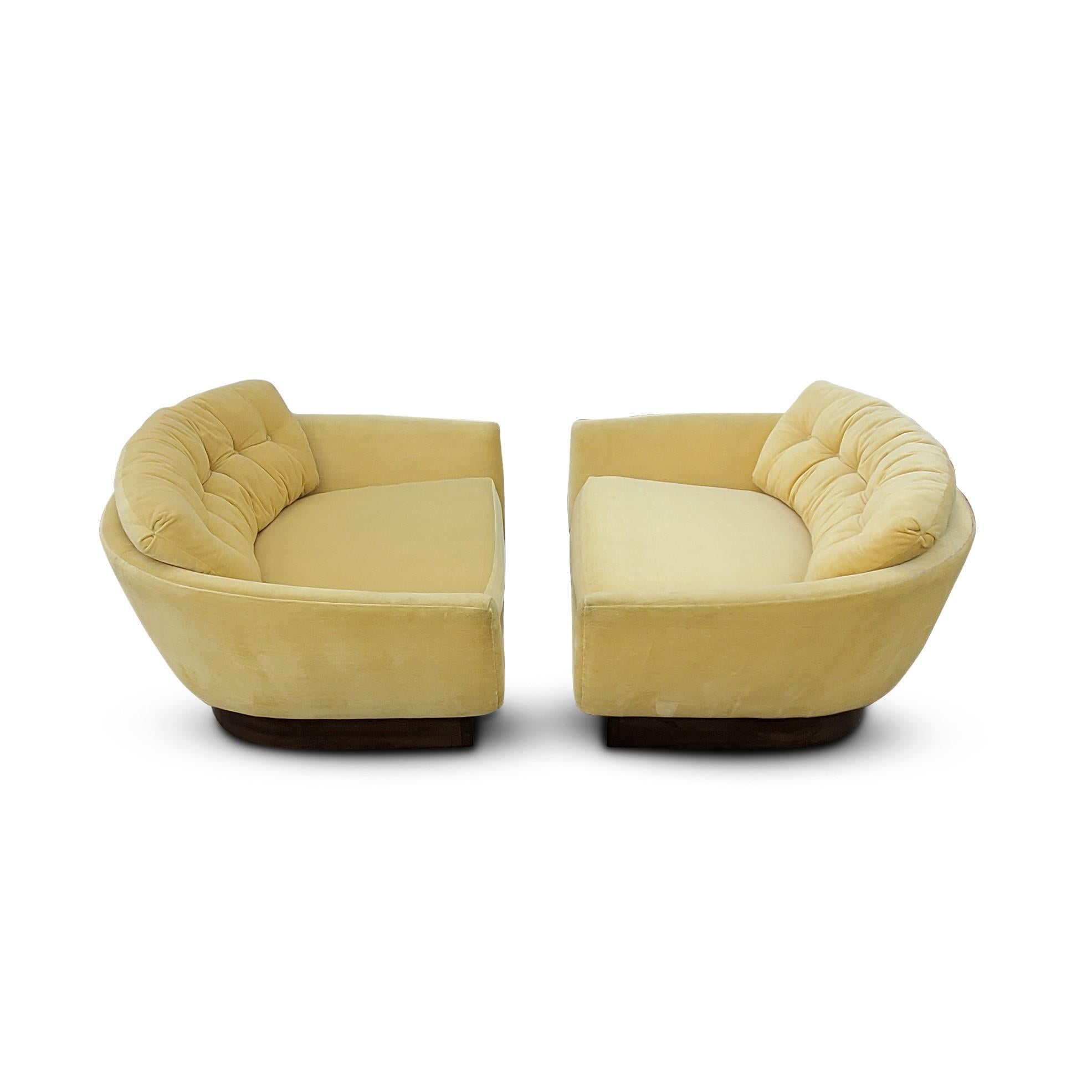 Pair of Oversized Adrian Pearsall  Lounge Chairs  In Good Condition For Sale In Middlesex, NJ