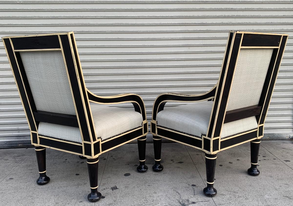 North American Pair of Oversized Armchairs by Hendrix-Allardyce For Sale
