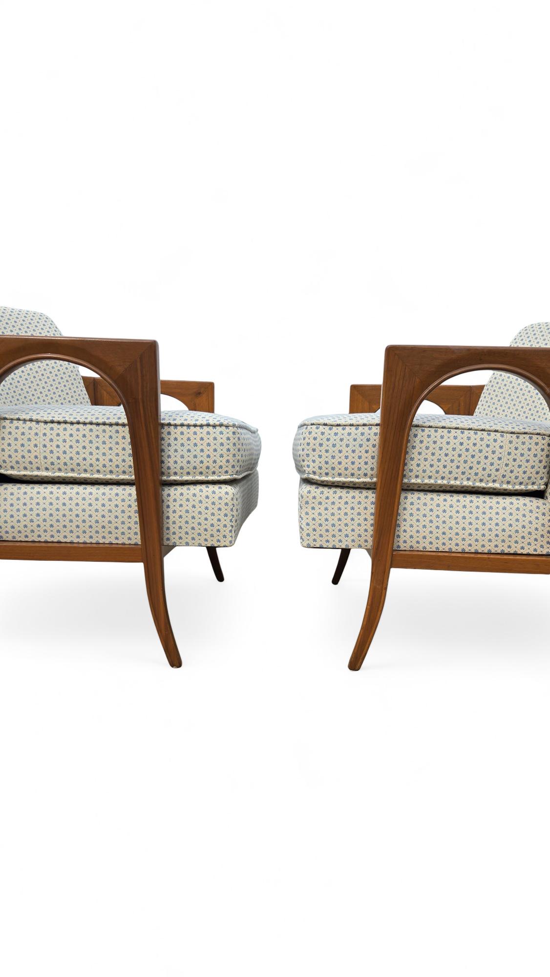 Pair of Oversized Billy Haines Style Sculpted Lounge Chairs For Sale 5