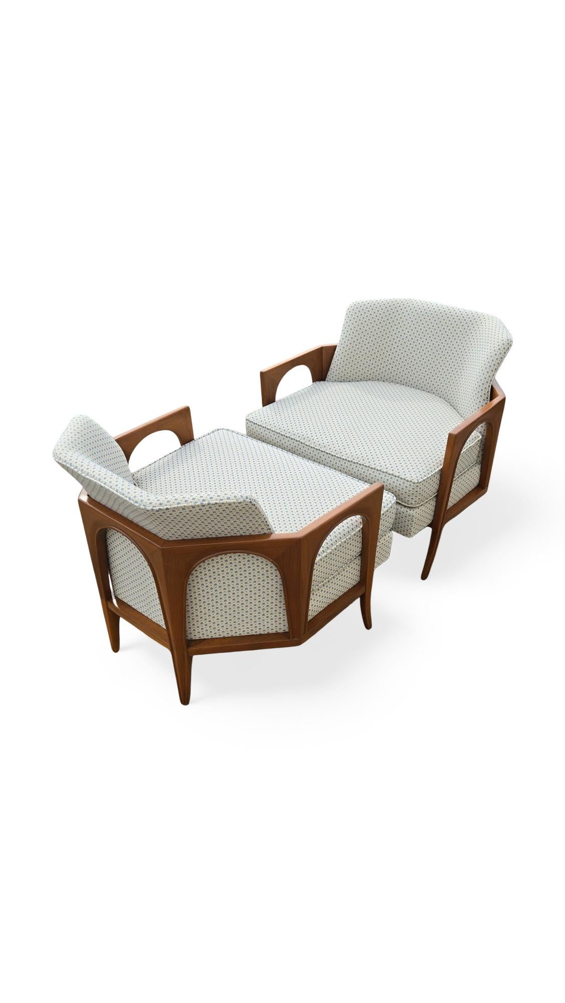 Pair of Oversized Billy Haines Style Sculpted Lounge Chairs For Sale 8