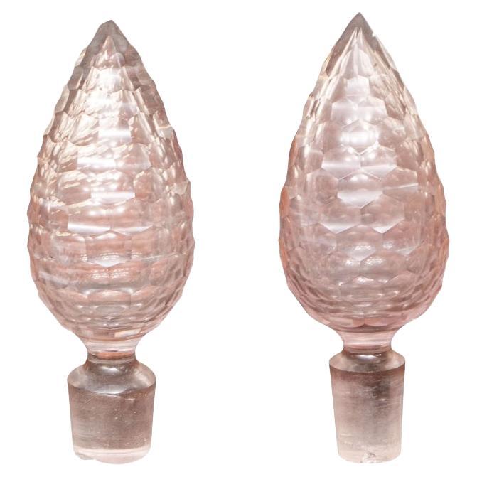 Par de tapones/finales de botella de cristal tallado de gran tamaño