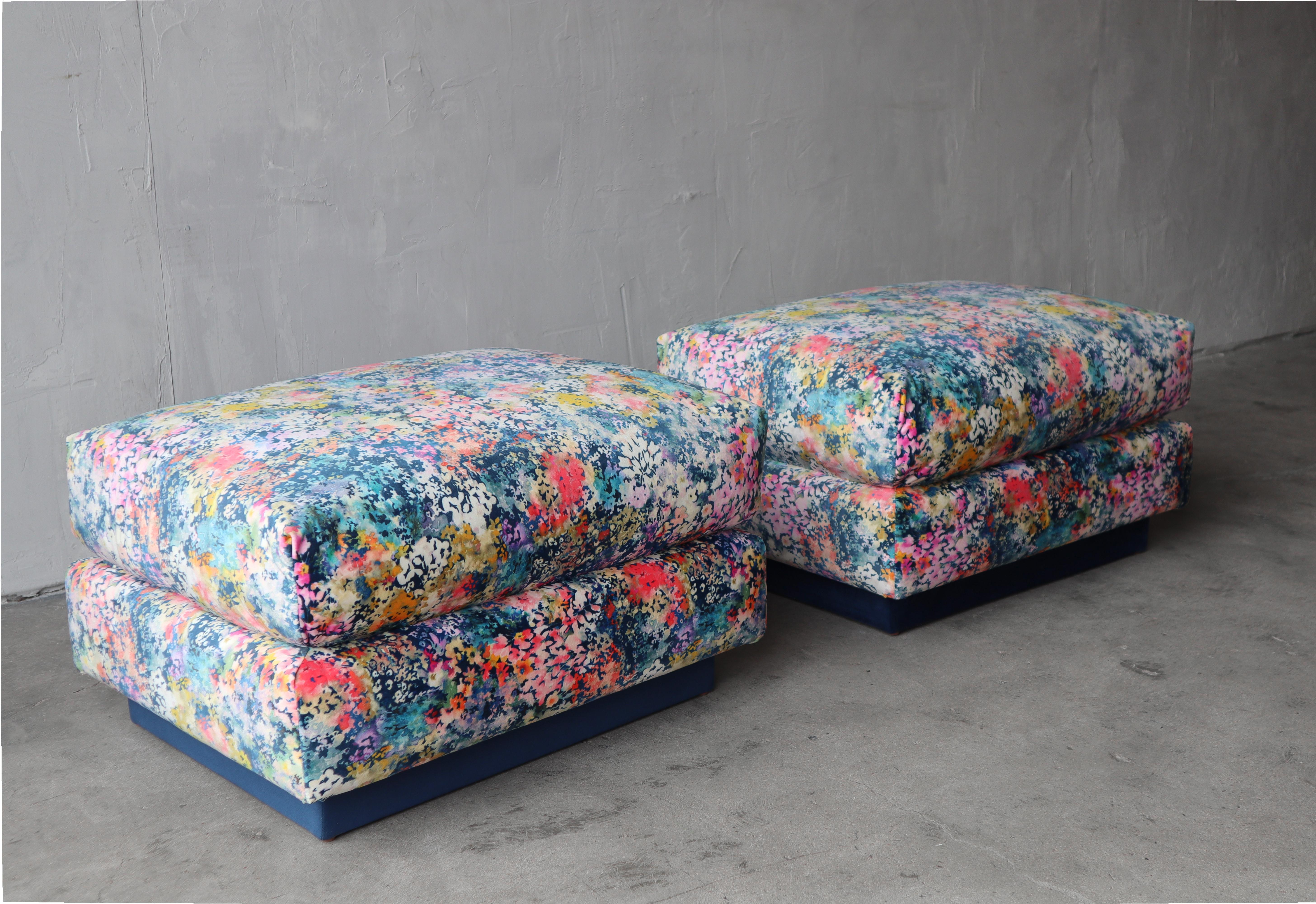 Pair of Oversized Floral Velvet Ottomans In Excellent Condition For Sale In Las Vegas, NV