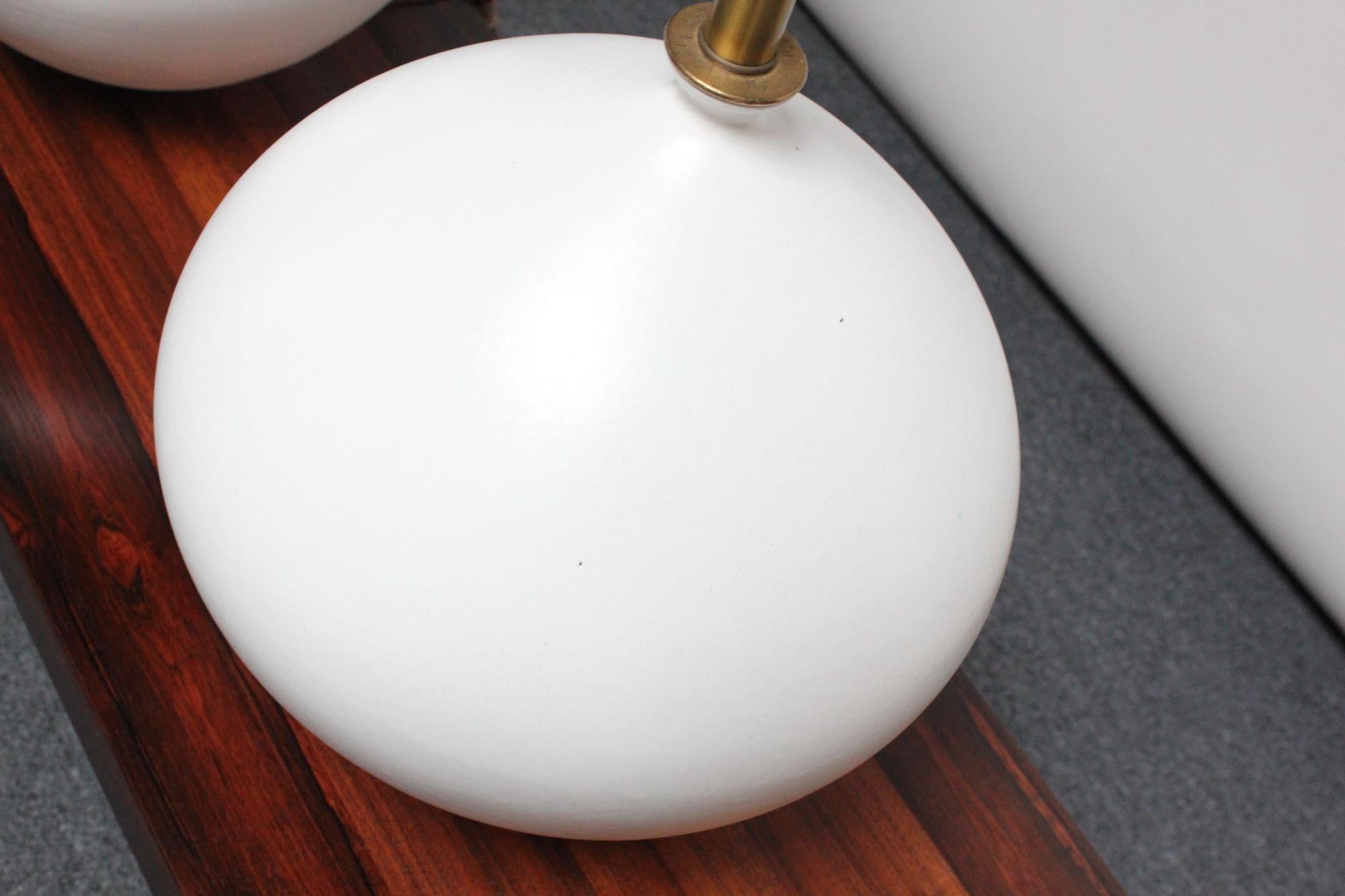 Pair of Oversized White Ceramic Table Lamps by Lee Rosen for Design Technics For Sale 3