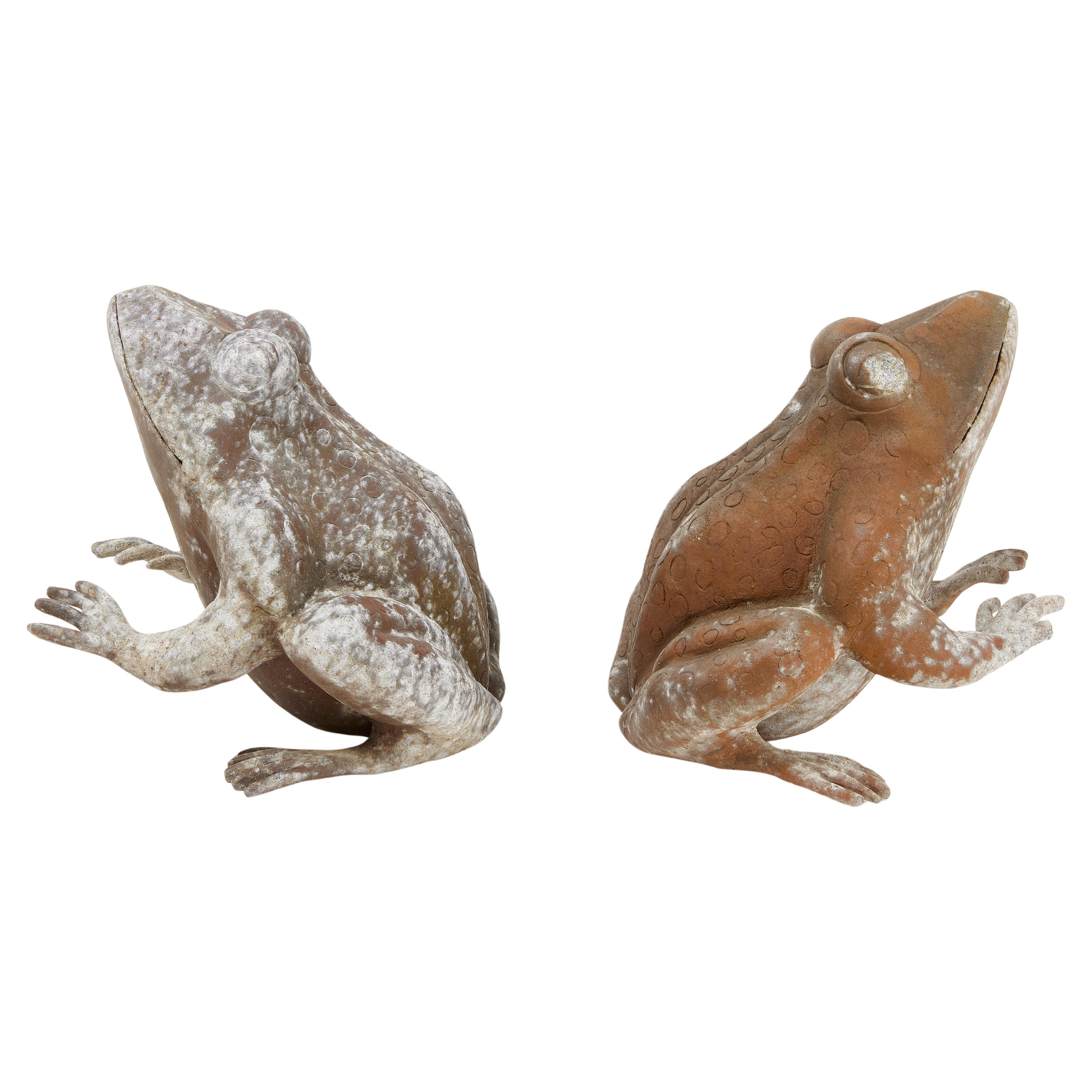 Pareja de ranas de jardín de zinc de gran tamaño en venta
