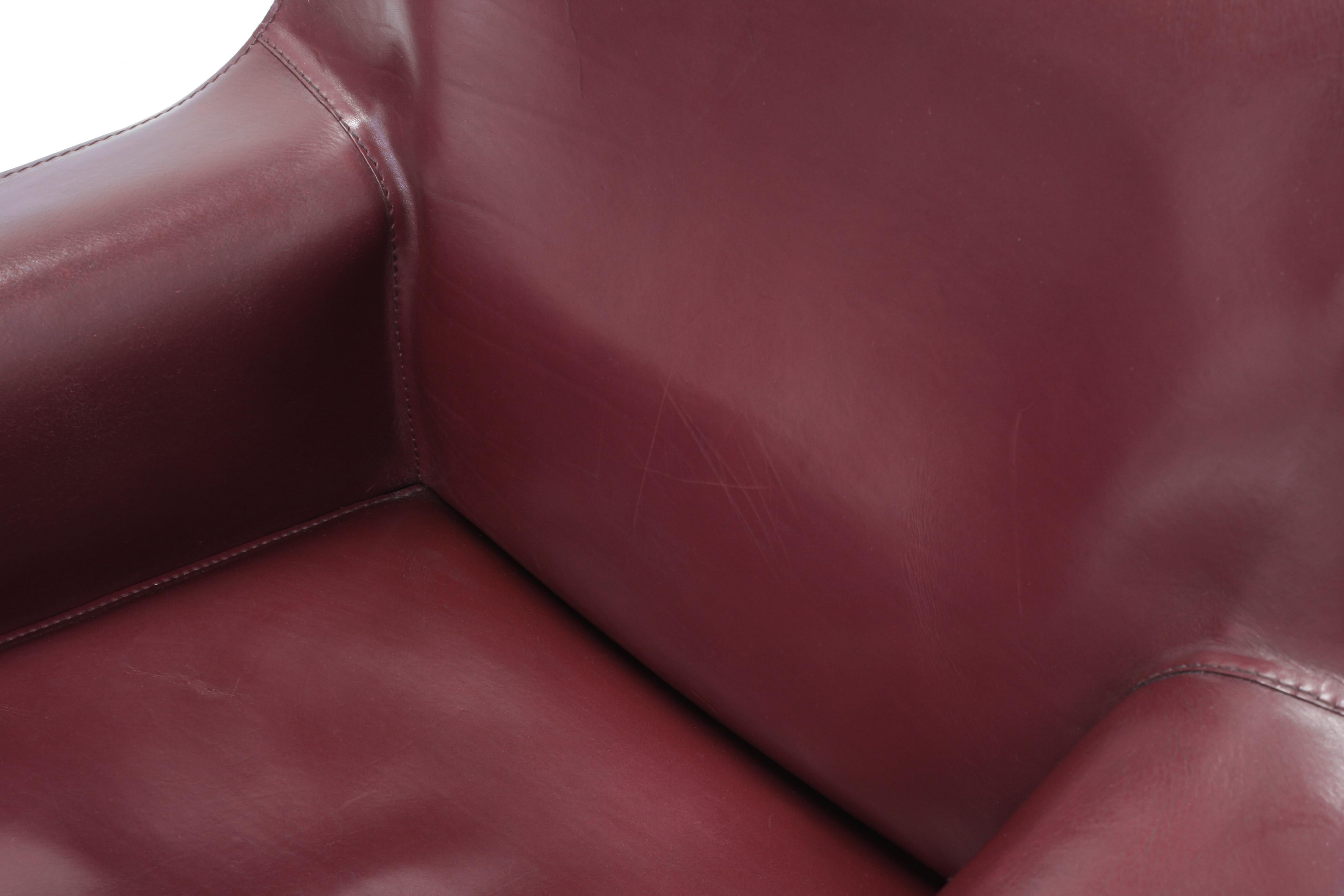 Pair of Oxblood Red Leather Cab 414 Armchairs by Mario Bellini for Cassina For Sale 4