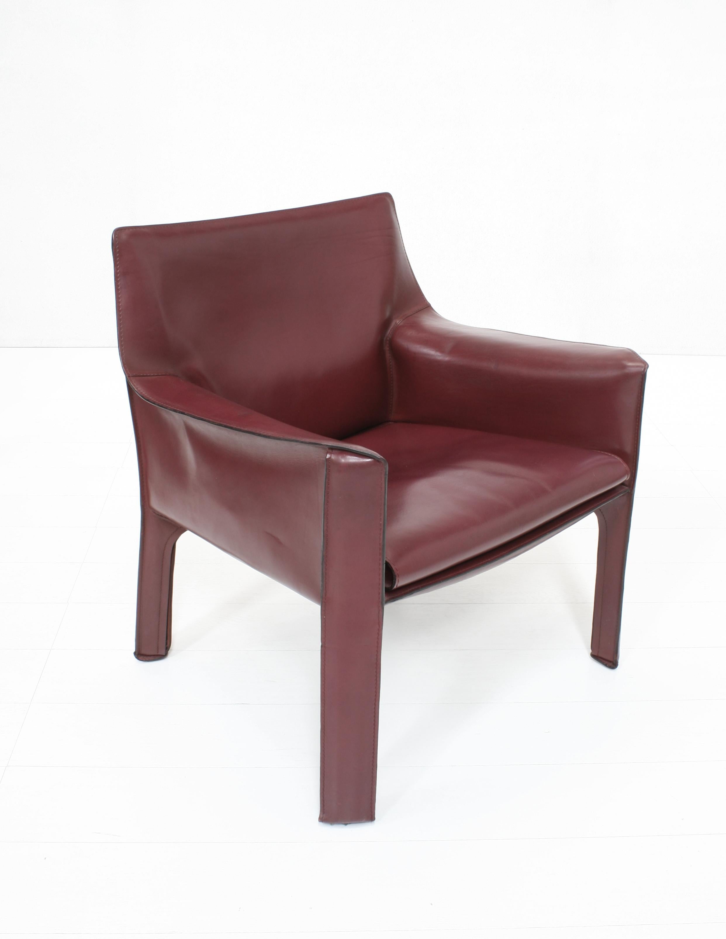 Mid-Century Modern Pair of Oxblood Red Leather Cab 414 Armchairs by Mario Bellini for Cassina For Sale