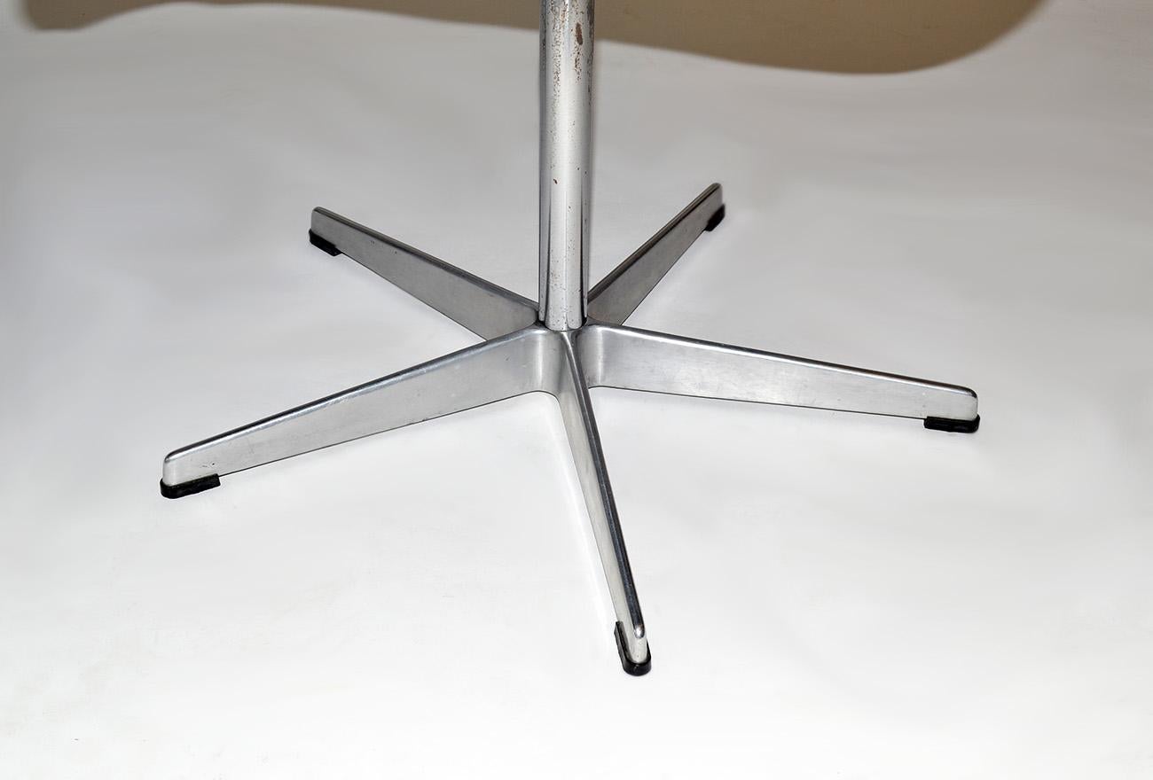 Paar schwarze Oxford-Stühle von Arne Jacobsen für Fritz Hansen, Dänemark 1960er Jahre (20. Jahrhundert) im Angebot