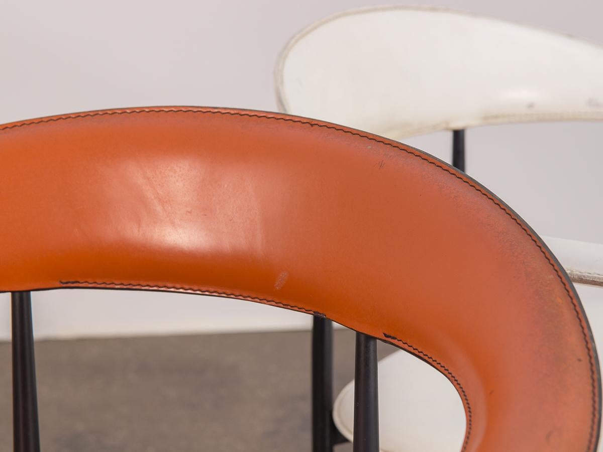 Mid-Century Modern Pair of P40 Armchairs by Giancarlo Vegni and Gianfranco Gualtierotti for Fasem