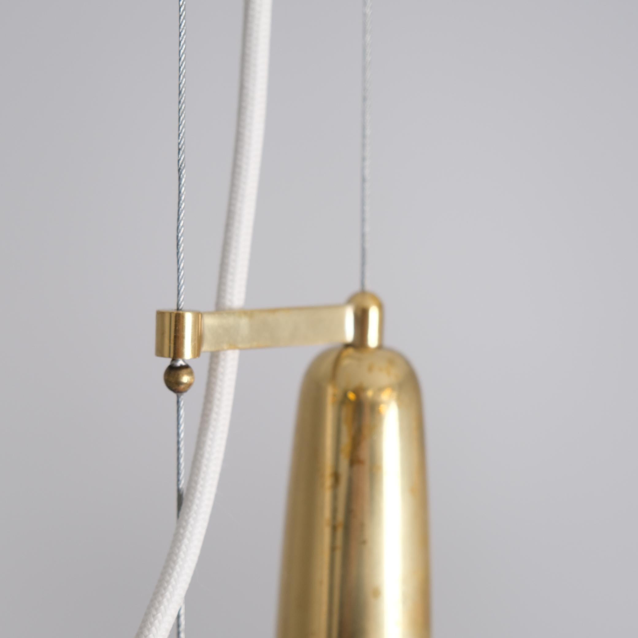 Coppia di lampade da soffitto regolabili Paavo Tynell modello A1965 in rosa, Taito 1950 in vendita 12