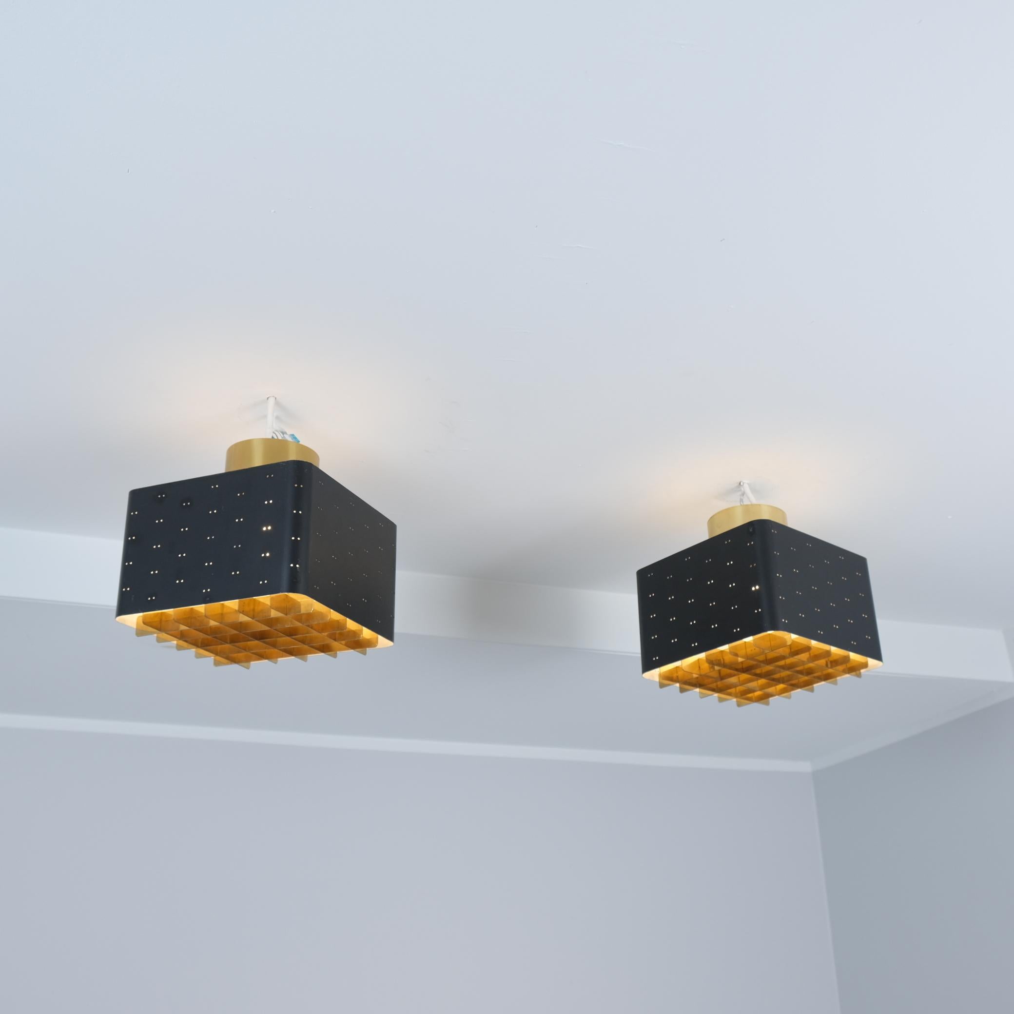 Pair of Paavo Tynell Starry Sky Ceiling Lamps 9068 In Black & Brass, Idman 1960s In Good Condition For Sale In Helsinki, FI