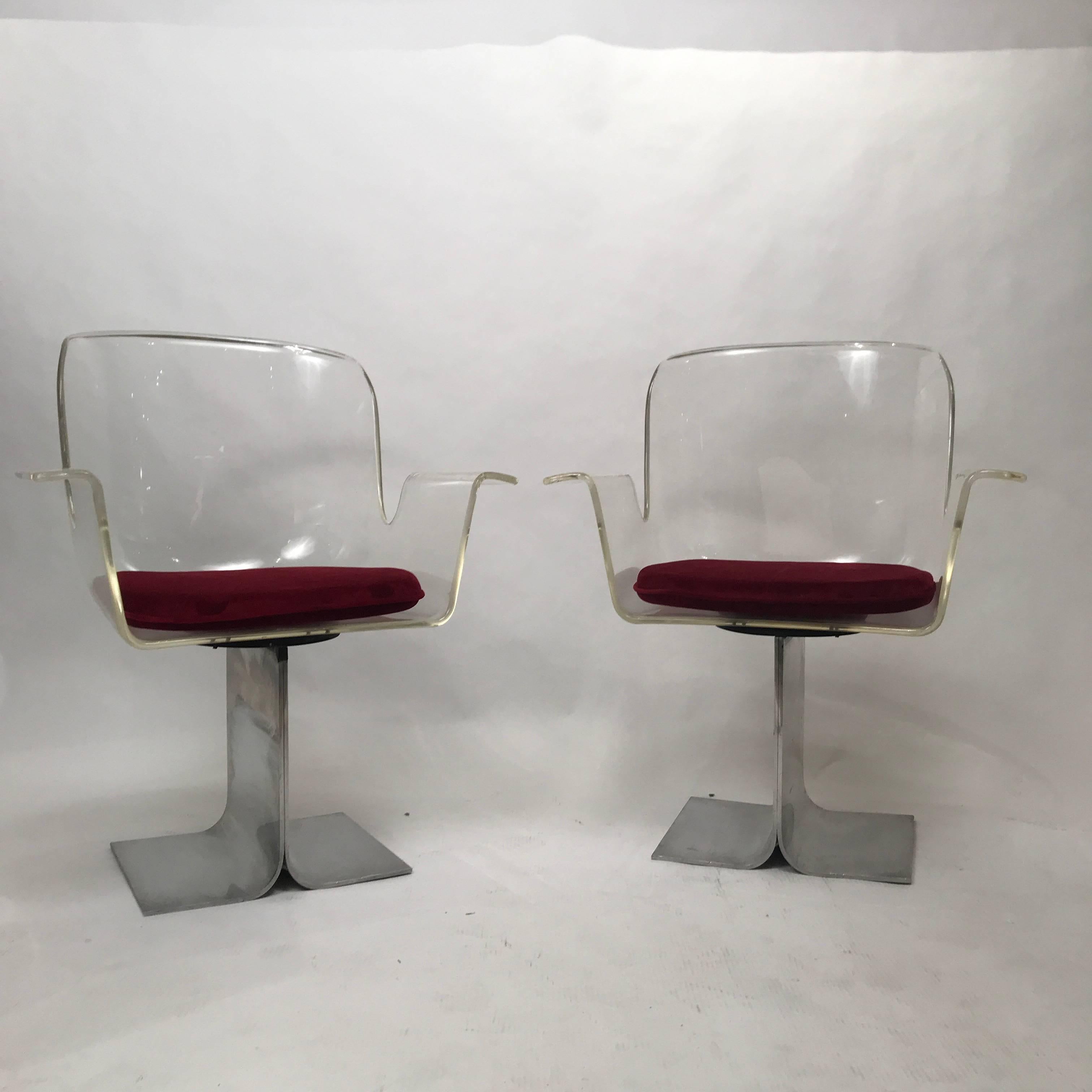 Pair of Pace Lucite & Aluminum Dining or Conference Swivel Chairs by I.M. Rosen In Good Condition In Hudson, NY